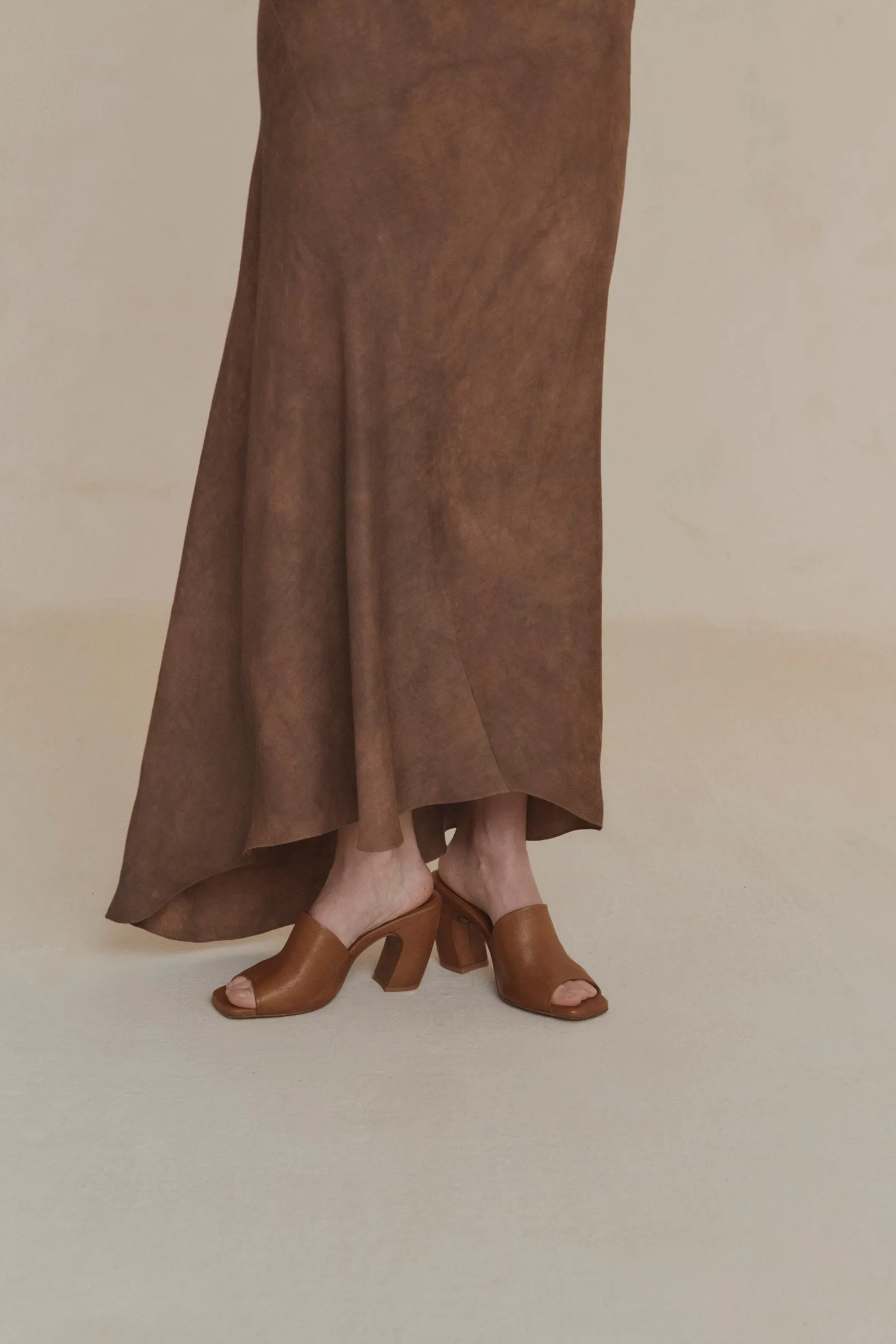 Janis, mules de piel henna sold by Cortana product image thumbnail 2