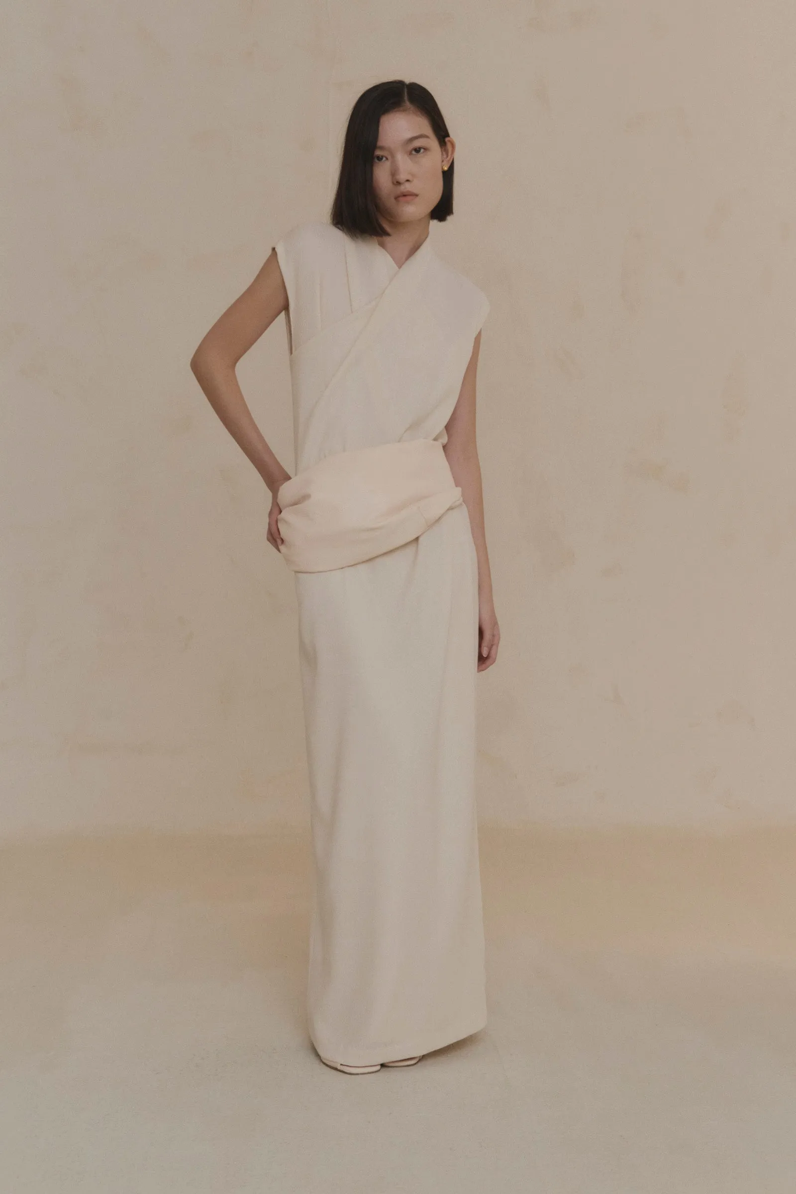 Jin S, riñonera de cuero arena sold by Cortana product image thumbnail 4