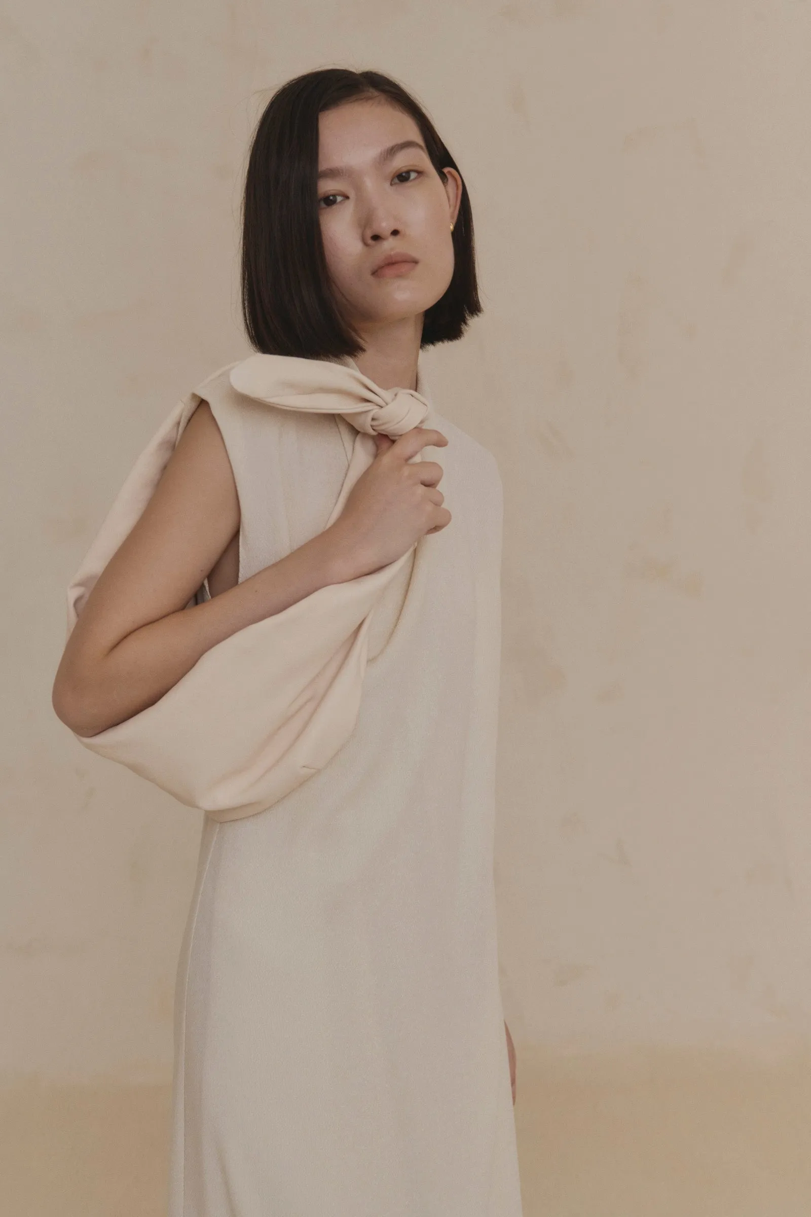 Jin S, riñonera de cuero arena sold by Cortana product image thumbnail 2