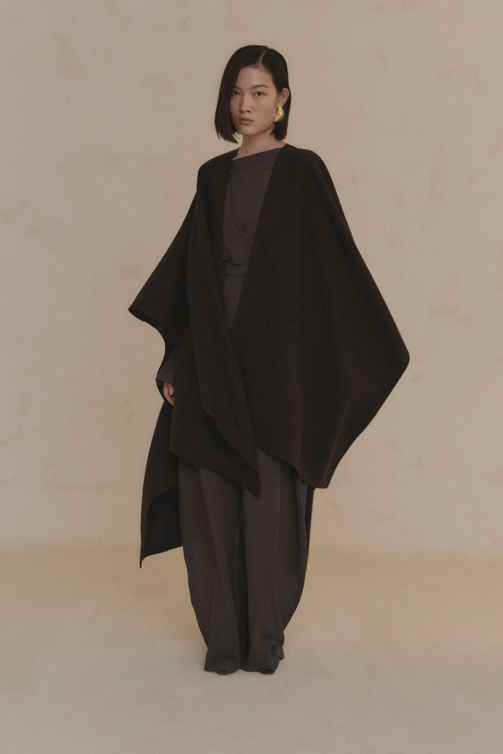 Poncho, abrigo de lana marron melange sold by Cortana product image thumbnail 2