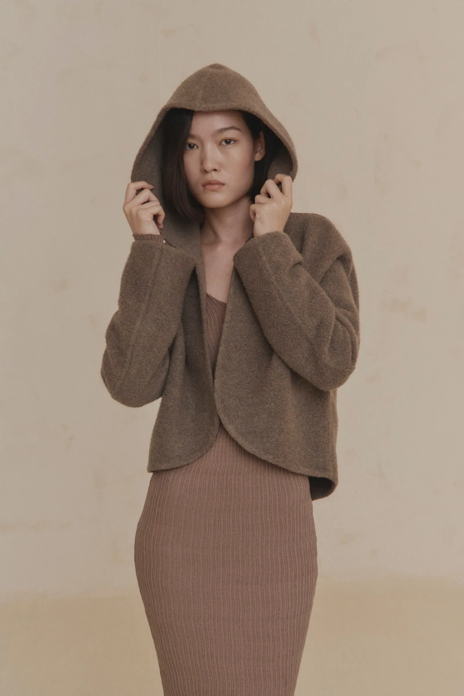 Abrazo, chaqueta doble faz de cachemir topo sold by Cortana product image thumbnail 3