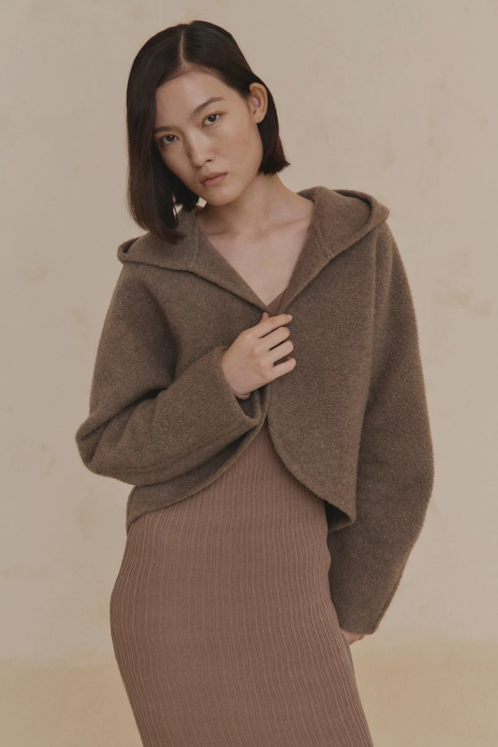 Abrazo, chaqueta doble faz de cachemir topo sold by Cortana product image thumbnail 4