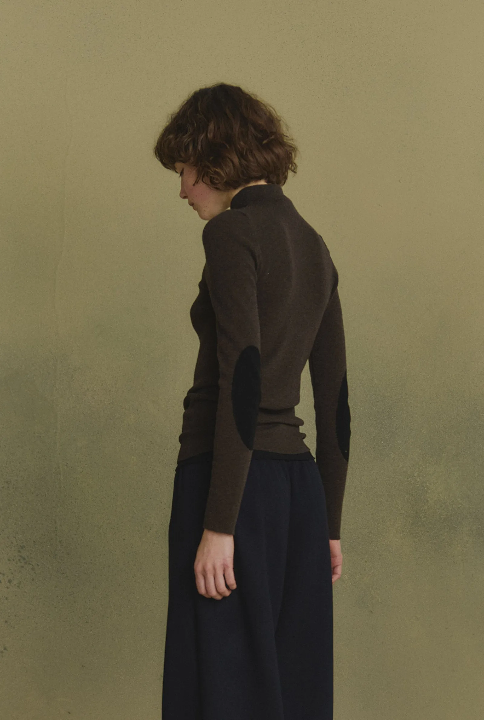 Cano, jersey de punto cuello alto marron y negro sold by Cortana product image thumbnail 4