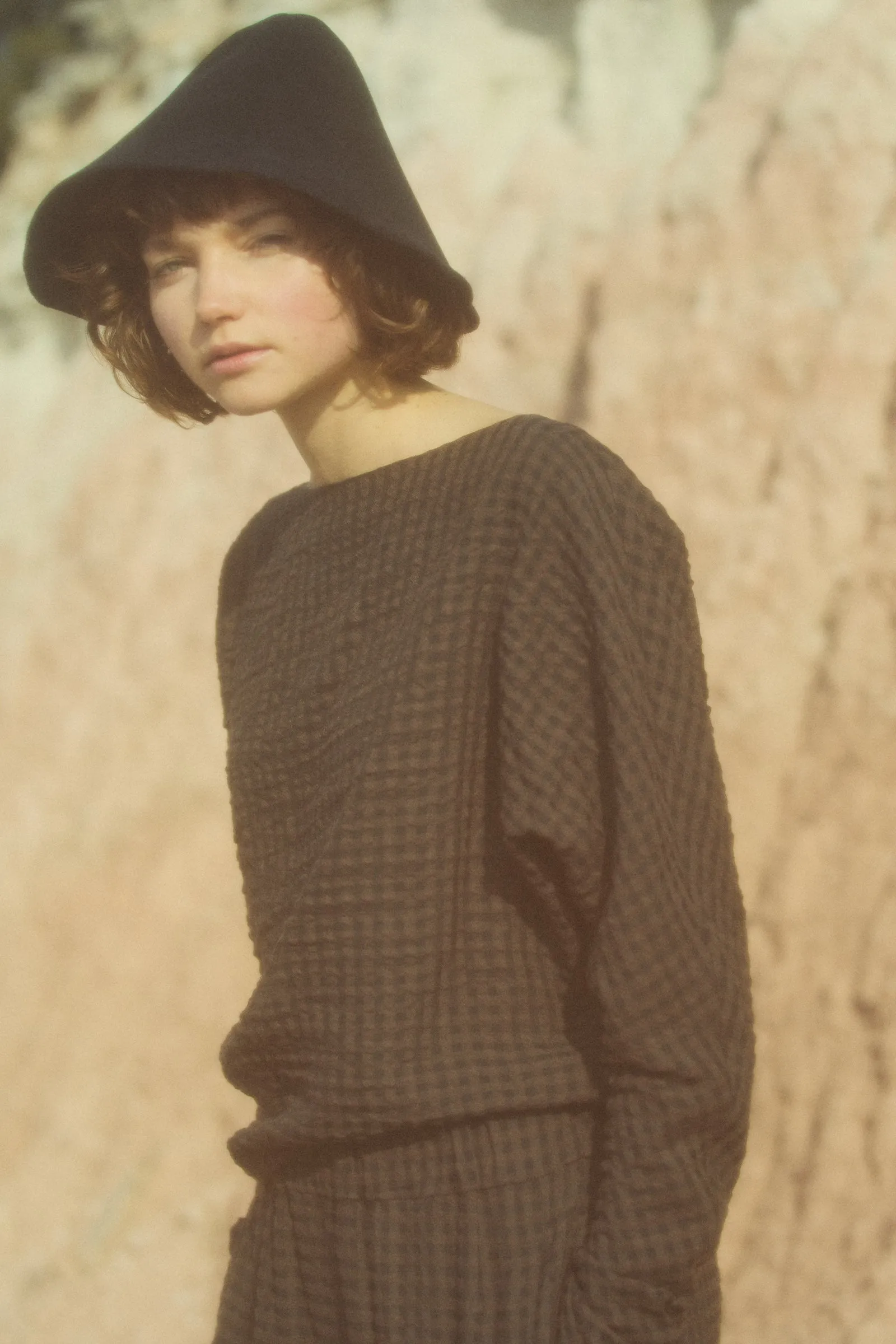 Bravo, top a cuadros jacquard oscuro sold by Cortana product image thumbnail 5