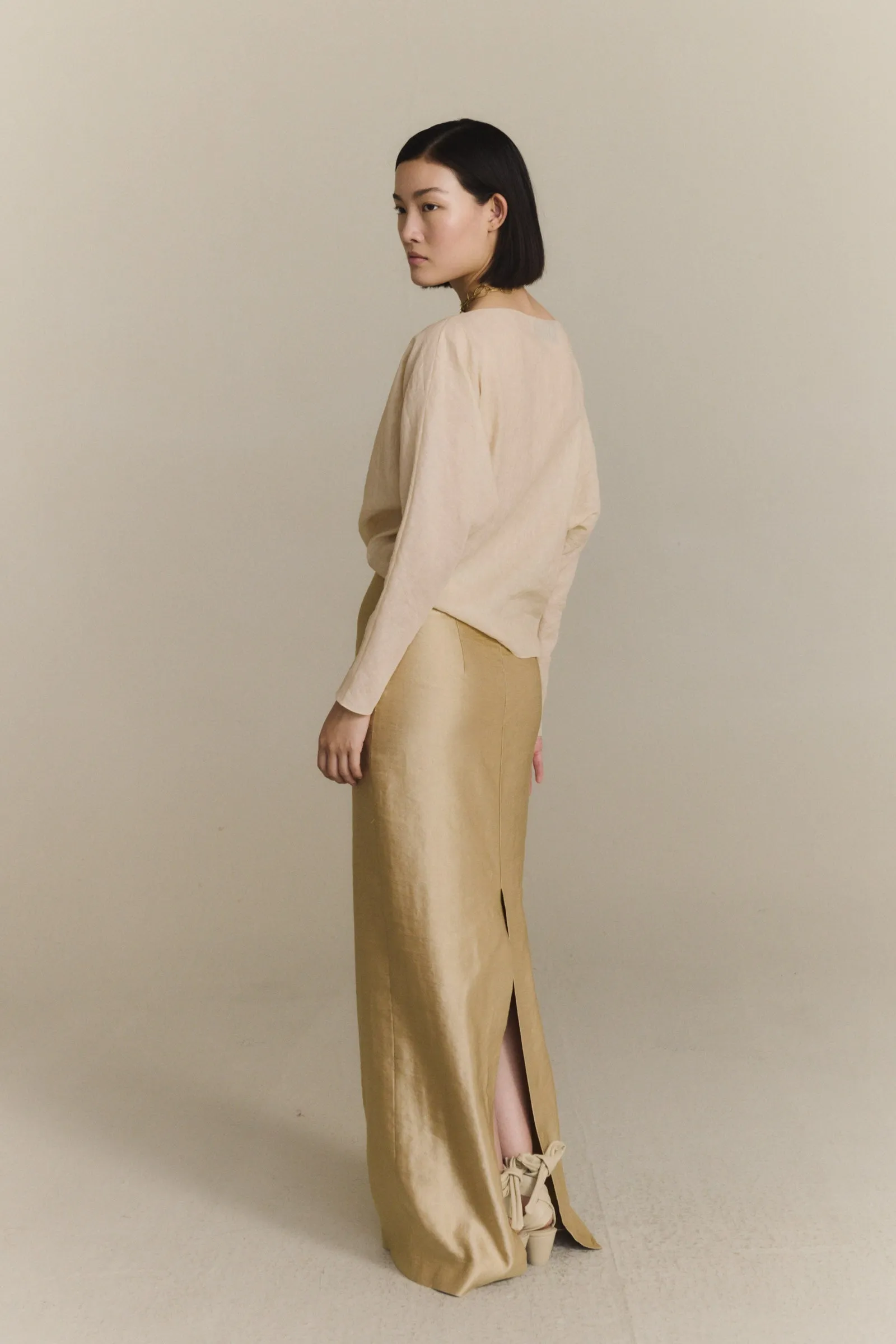 Pune, top de algodon y lino beige claro sold by Cortana product image thumbnail 5