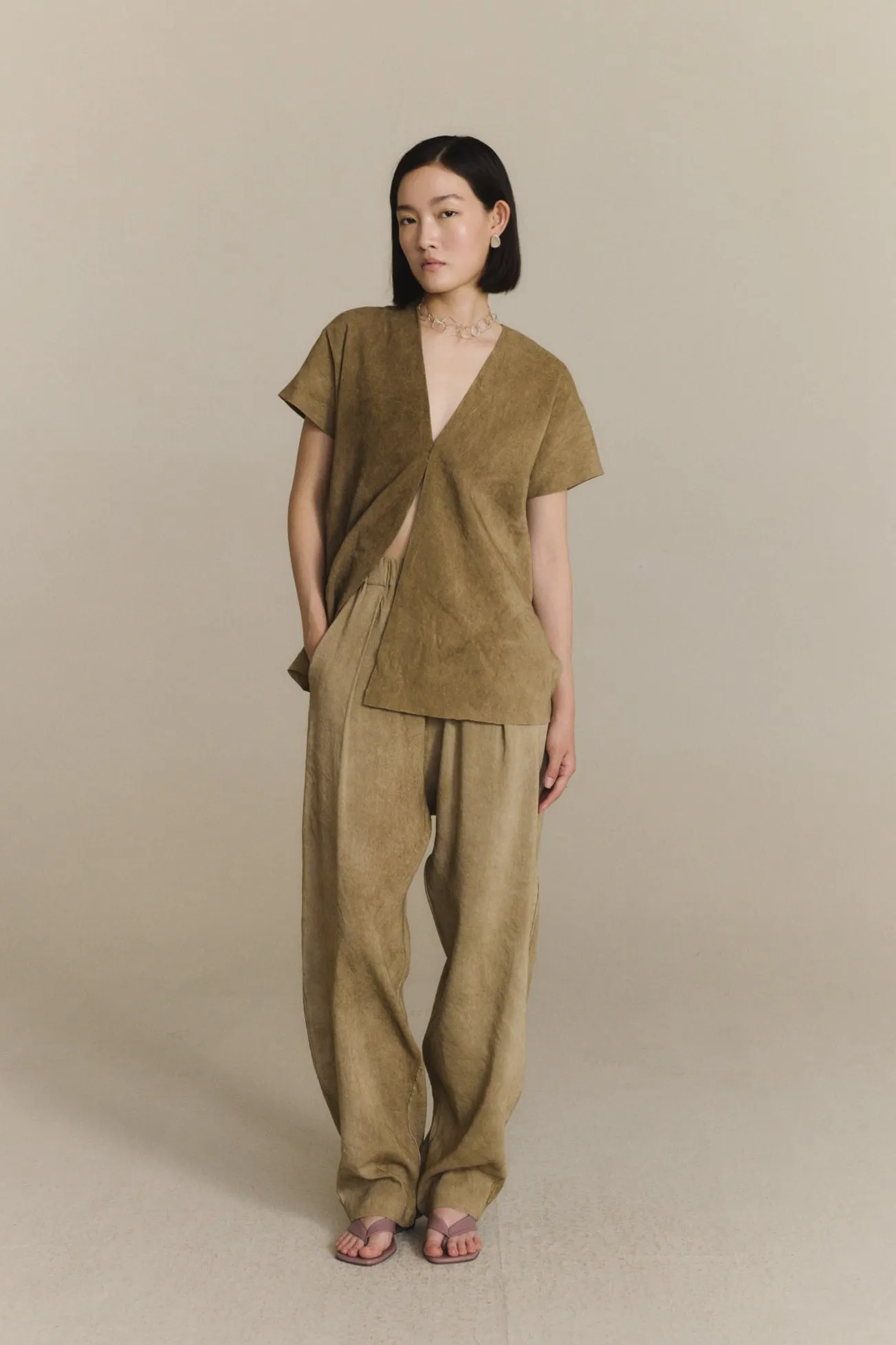 Cassian, top de lino marron claro maltinto sold by Cortana product image thumbnail 4