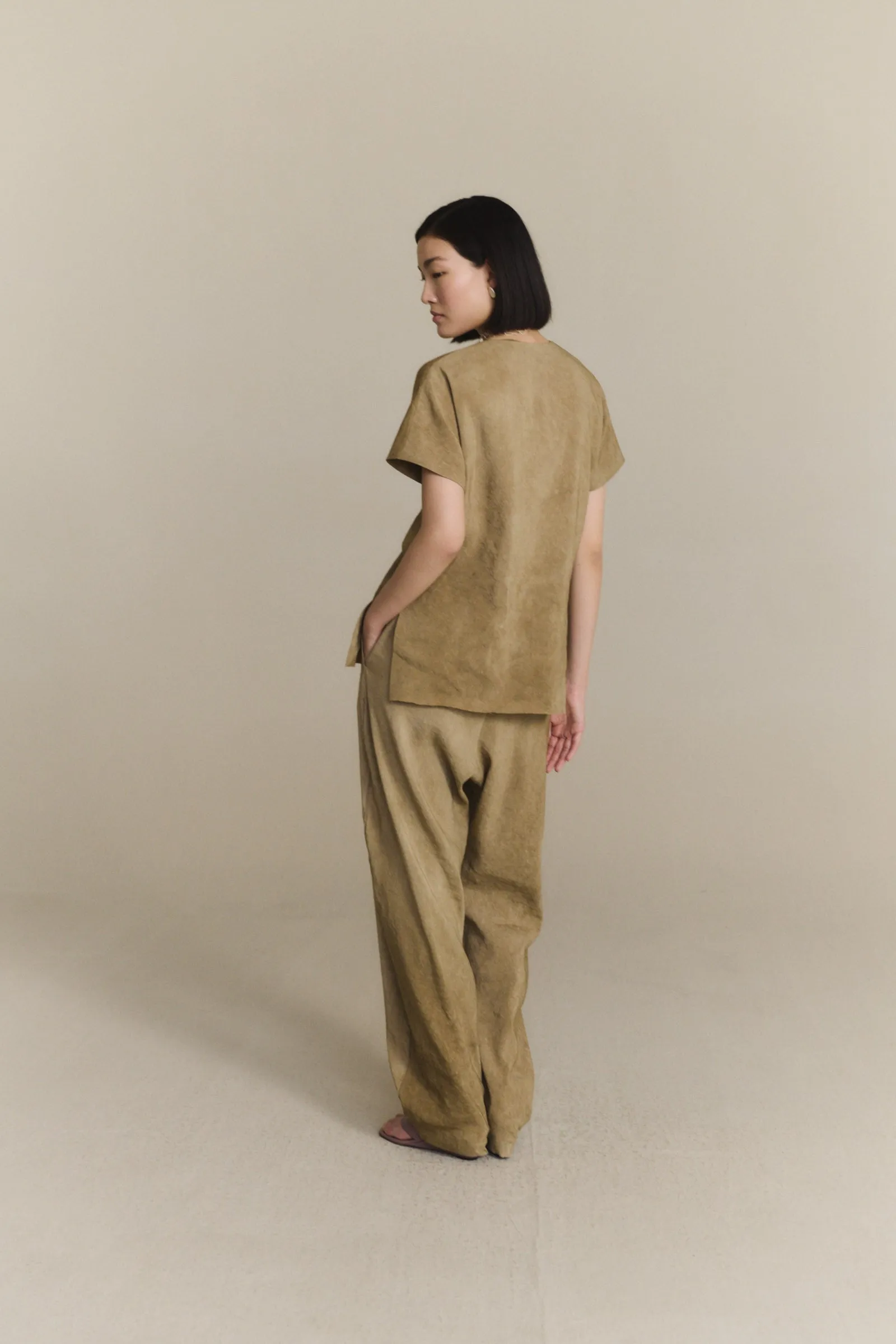 Cassian, top de lino marron claro maltinto sold by Cortana product image thumbnail 5