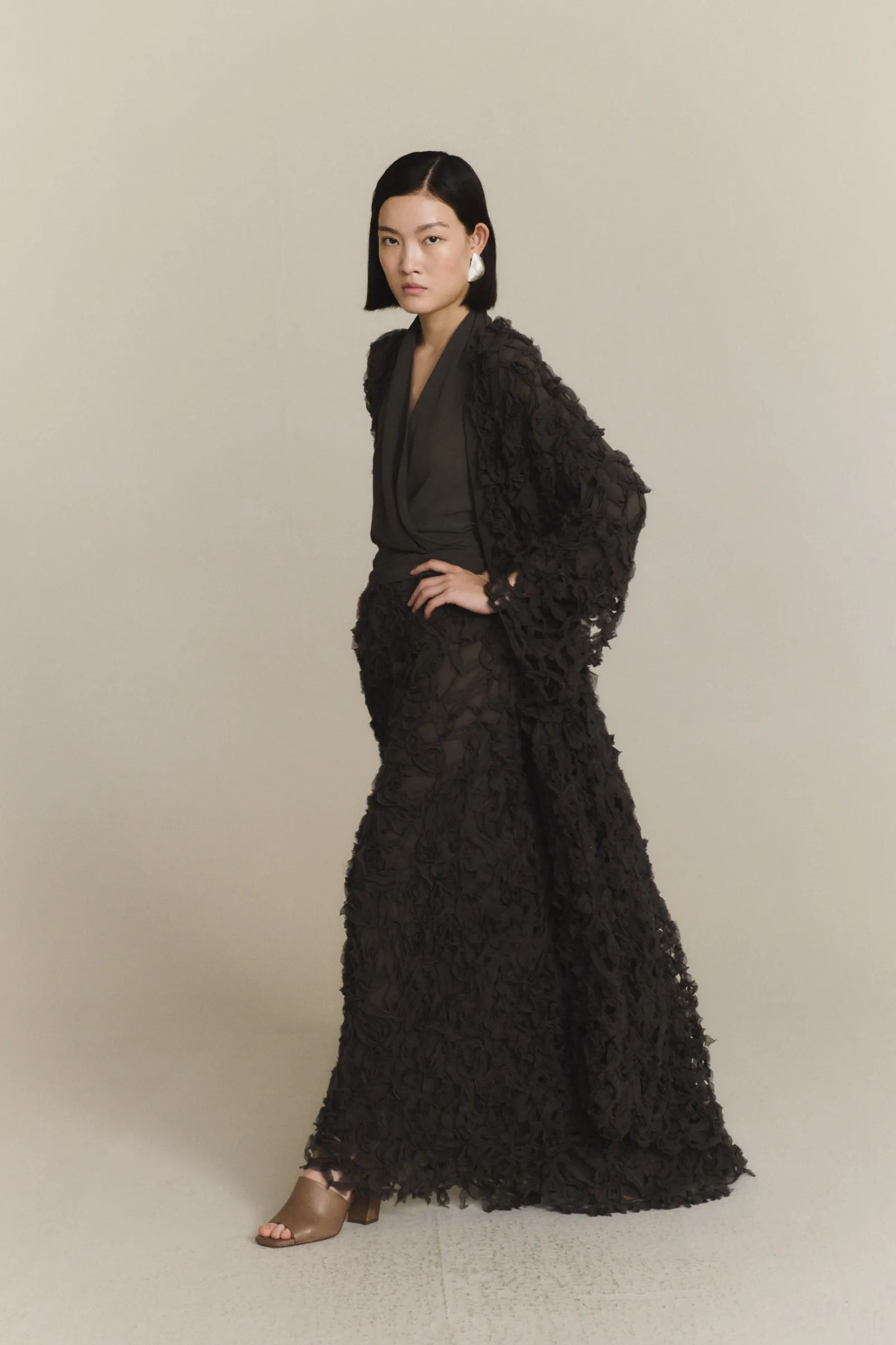 Embull, chaqueta de bambula de seda gris oscuro sold by Cortana product image thumbnail 2