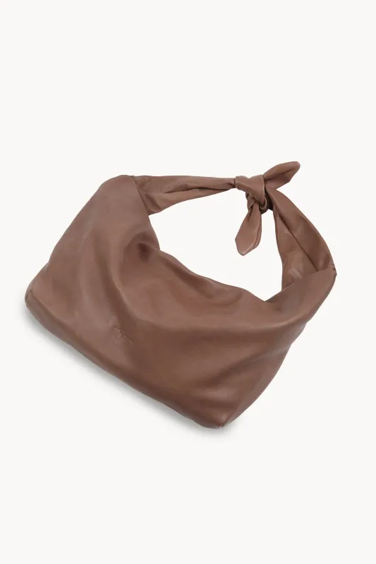 Jin L, riñonera de cuero mocha beige sold by Cortana