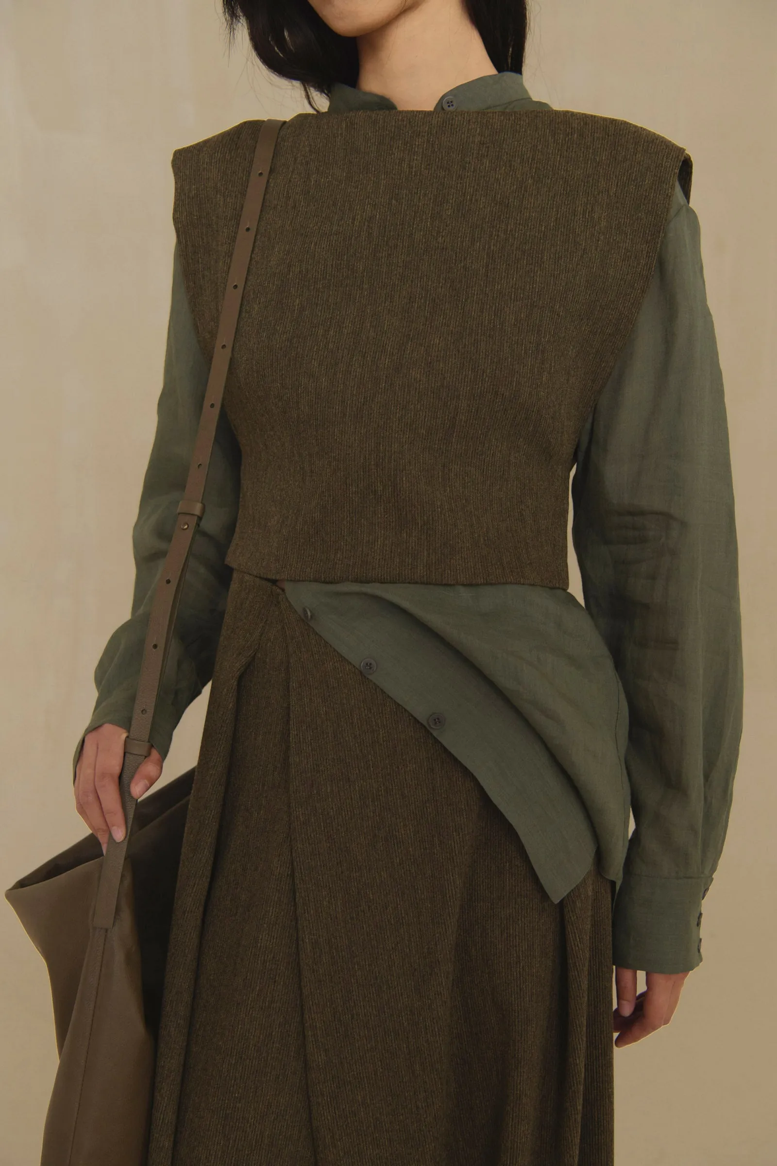 Camino, top de lana virgen verde melange sold by Cortana product image thumbnail 5