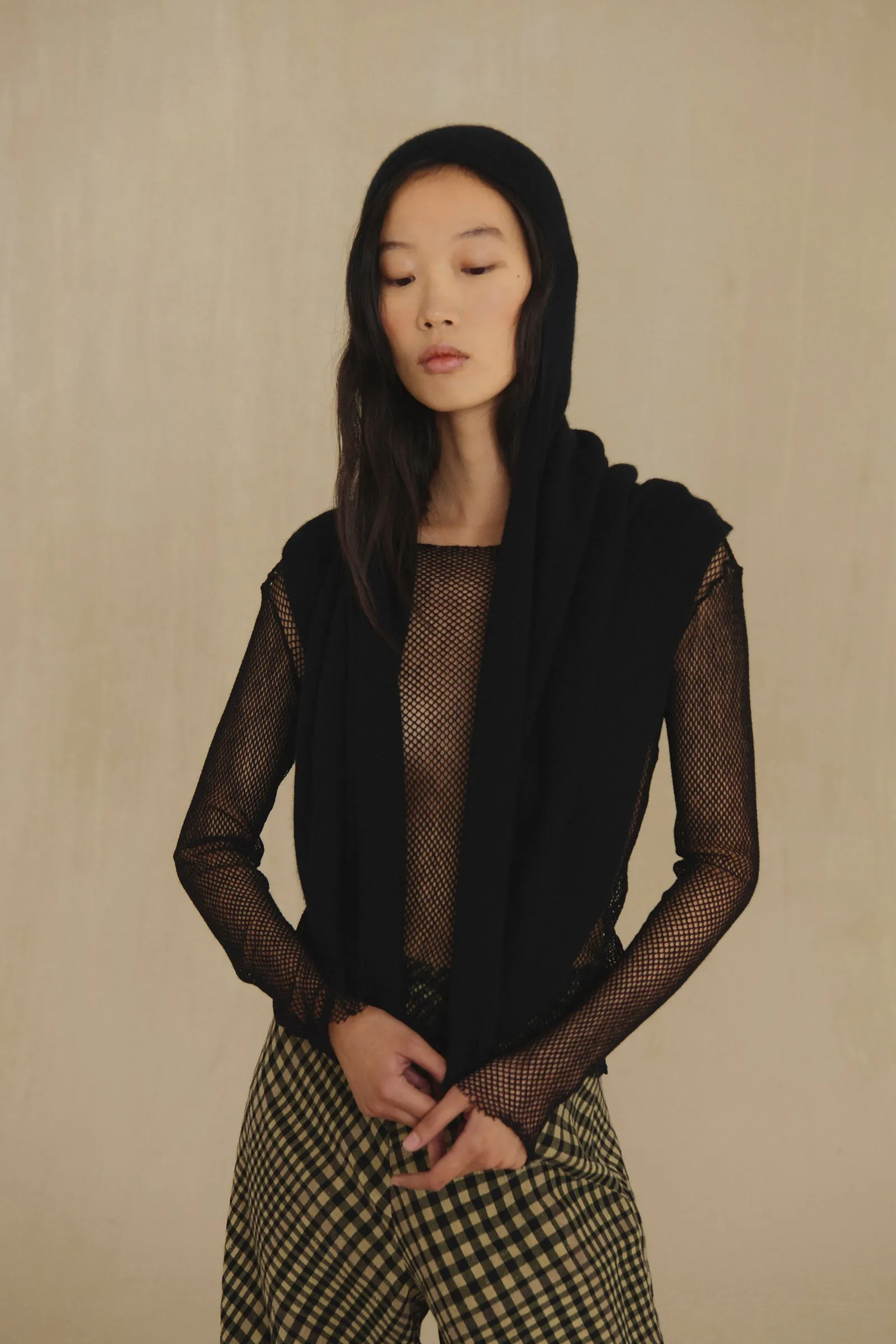 Mesh, top de rejilla de lana stretch sold by Cortana product image thumbnail 3