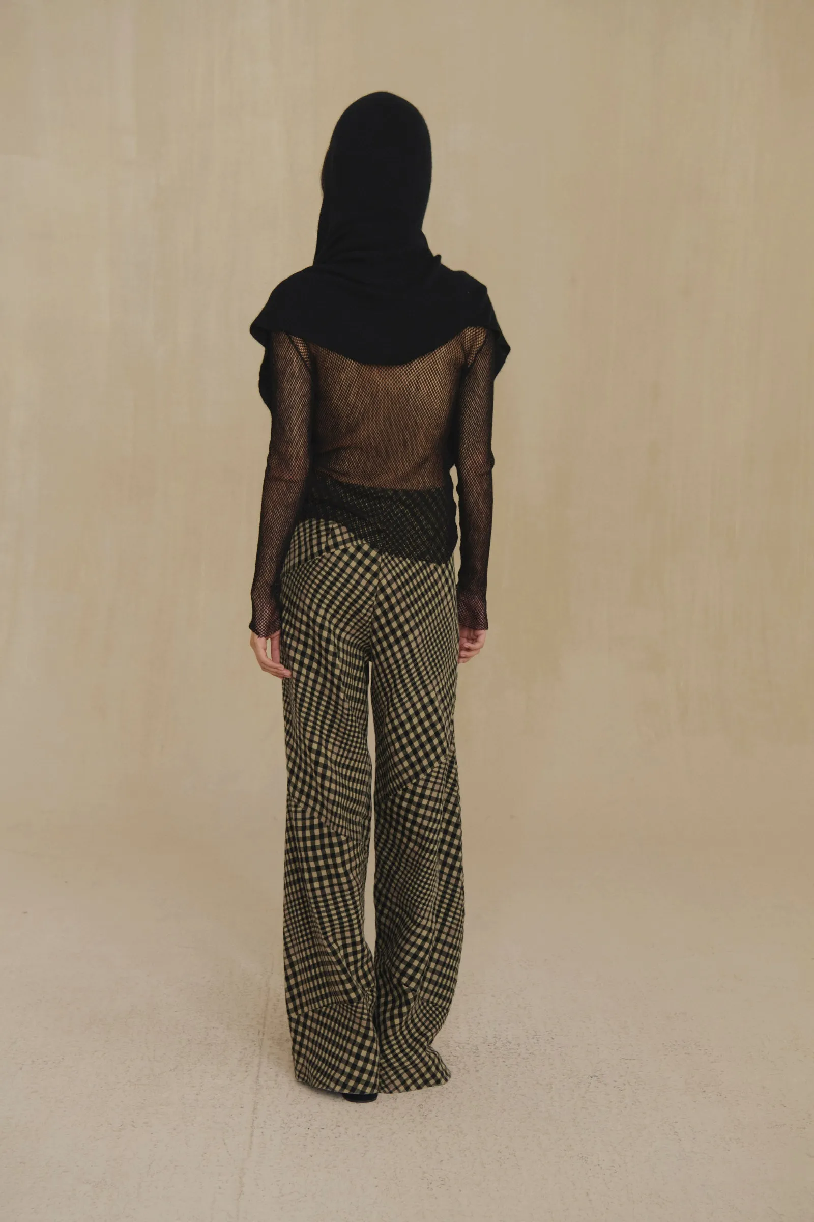 Mesh, top de rejilla de lana stretch sold by Cortana product image thumbnail 5
