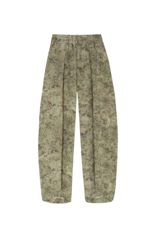 Salma, pantalon en seda herba print made by Cortana