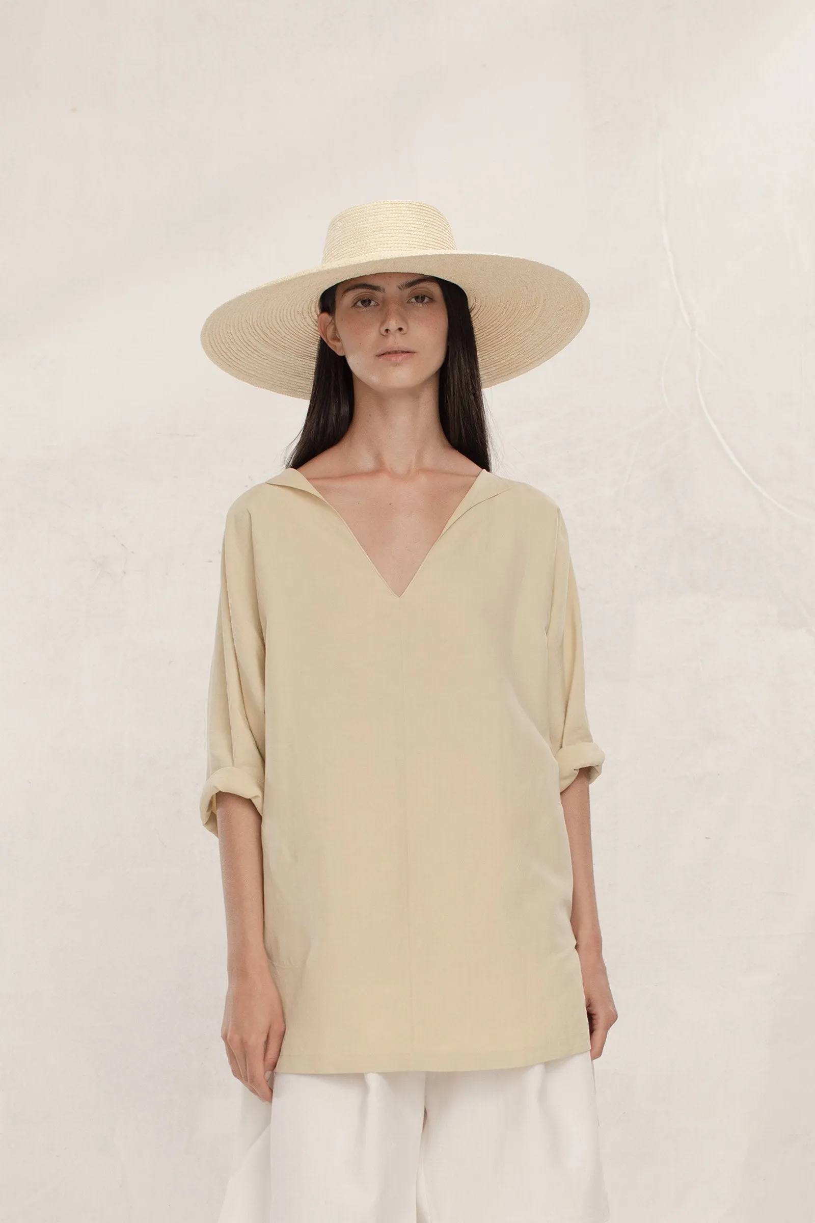 Valery, top en lino y seda sold by Cortana product image thumbnail 2