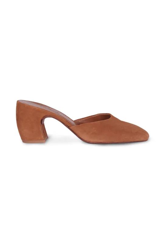 Luna, mule en ante marrón sold by Cortana
