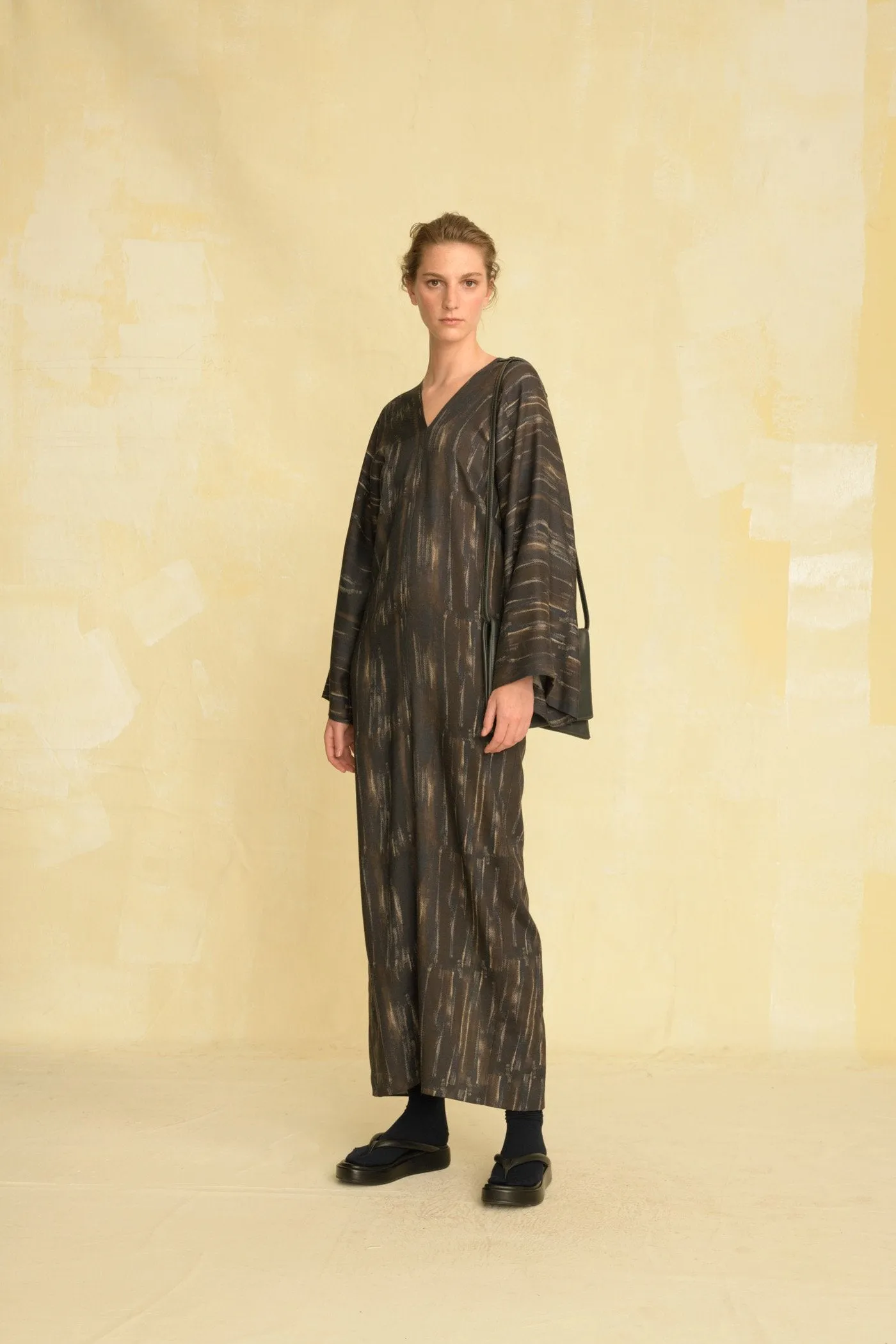 Thais, vestido en lana y seda estampada sold by Cortana product image thumbnail 3