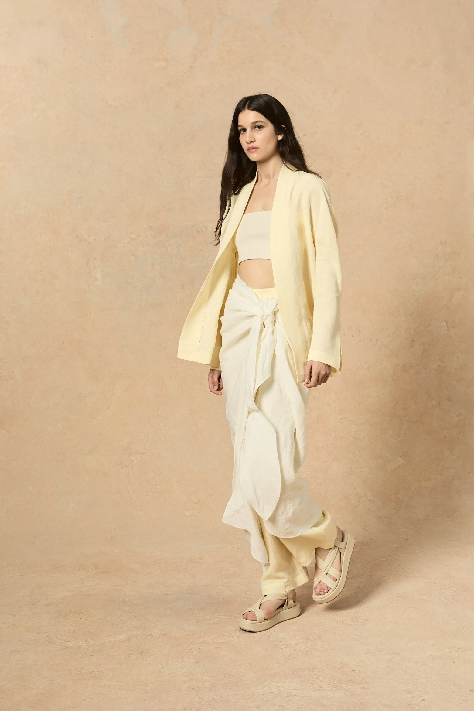 Fania, pantalon en lino y viscosa vainilla sold by Cortana product image thumbnail 5