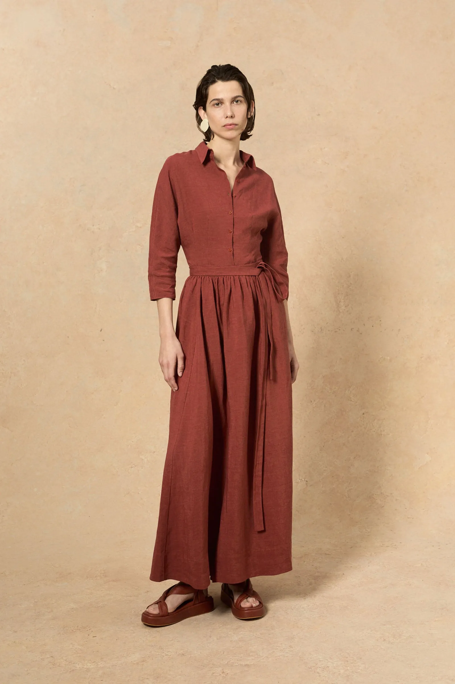 Marlo, falda larga en lino rojo sold by Cortana product image thumbnail 3