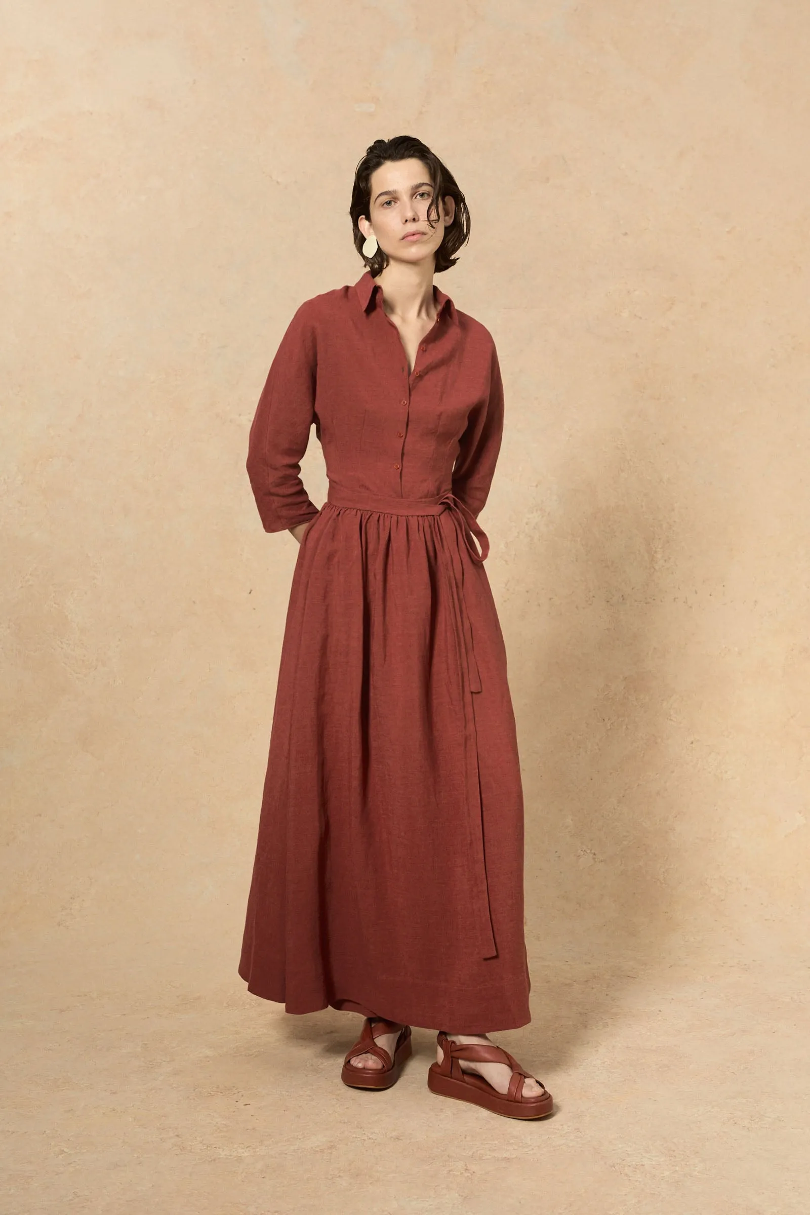 Marlo, falda larga en lino rojo sold by Cortana product image thumbnail 2