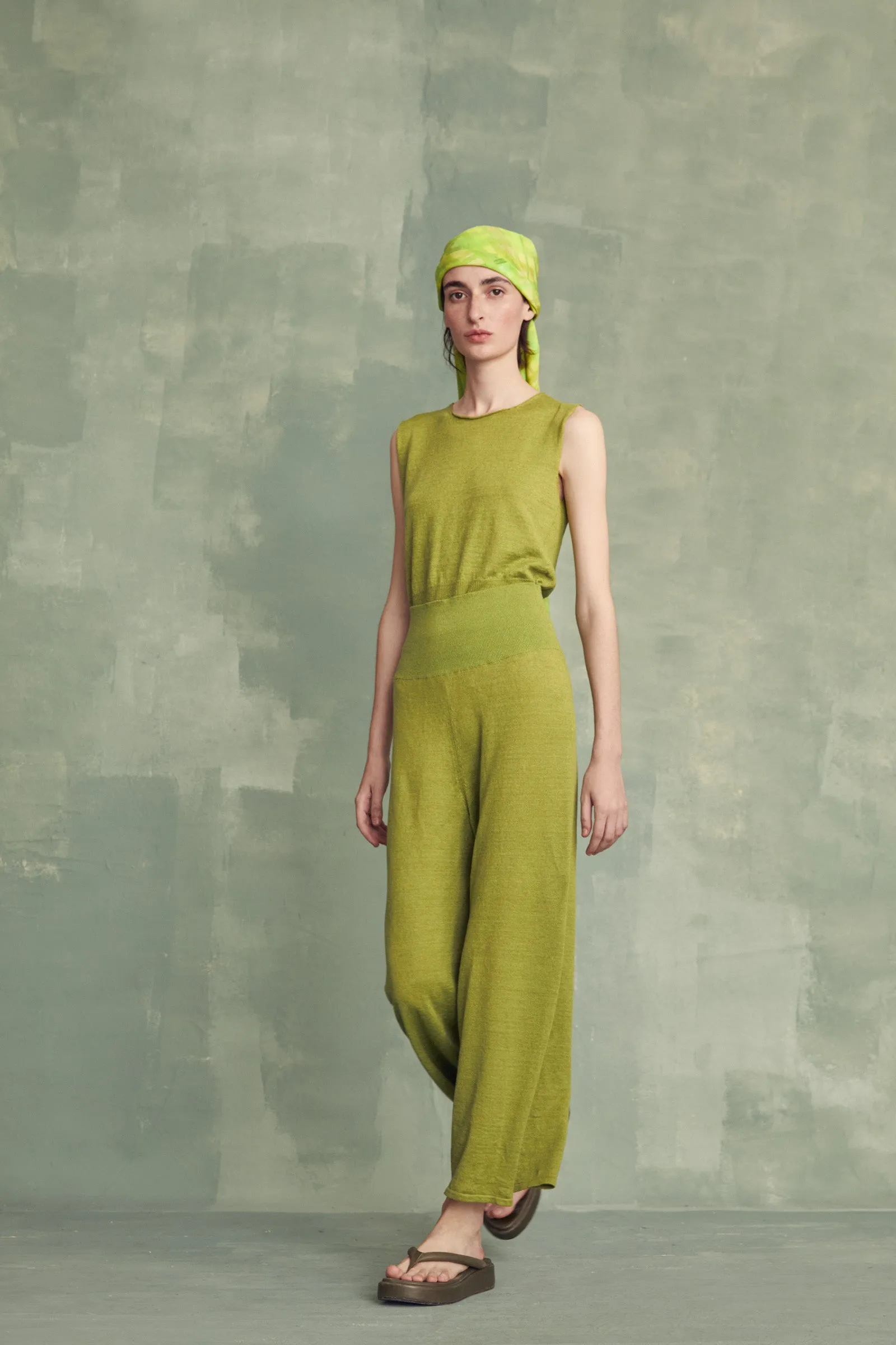 Rinen, mono en punto de lino verde lima sold by Cortana product image thumbnail 2