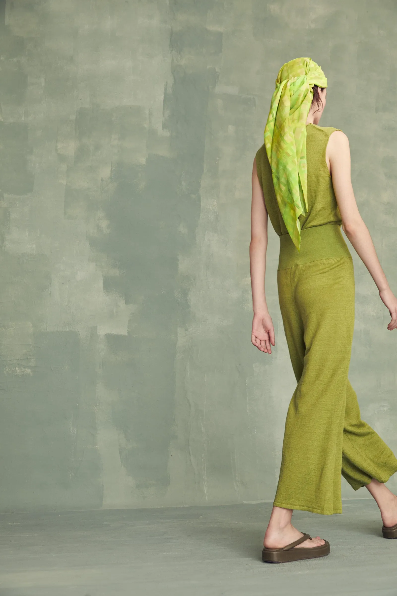 Rinen, mono en punto de lino verde lima sold by Cortana product image thumbnail 3