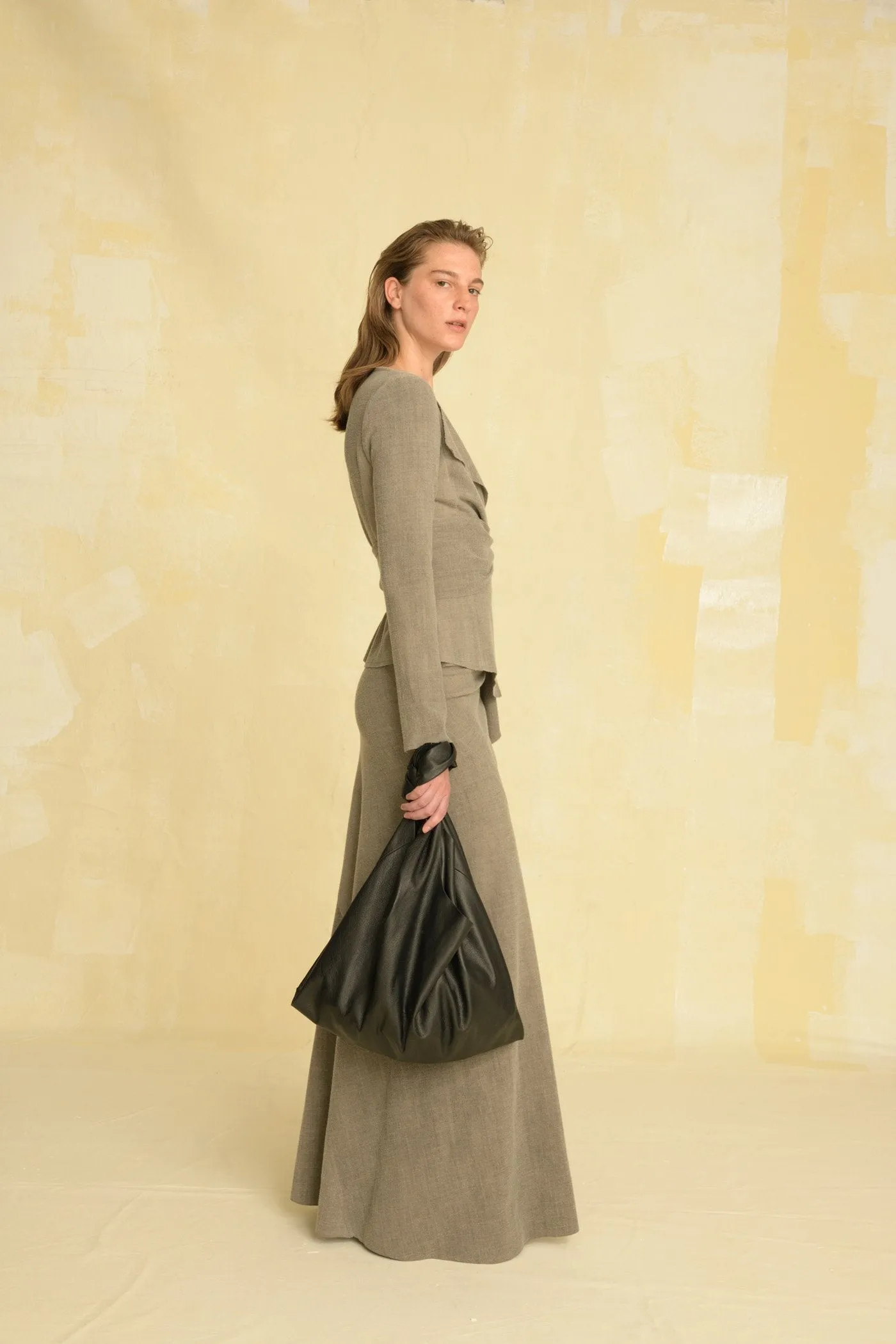 Felicita, chaqueta cruzada en lana virgen sold by Cortana product image thumbnail 4