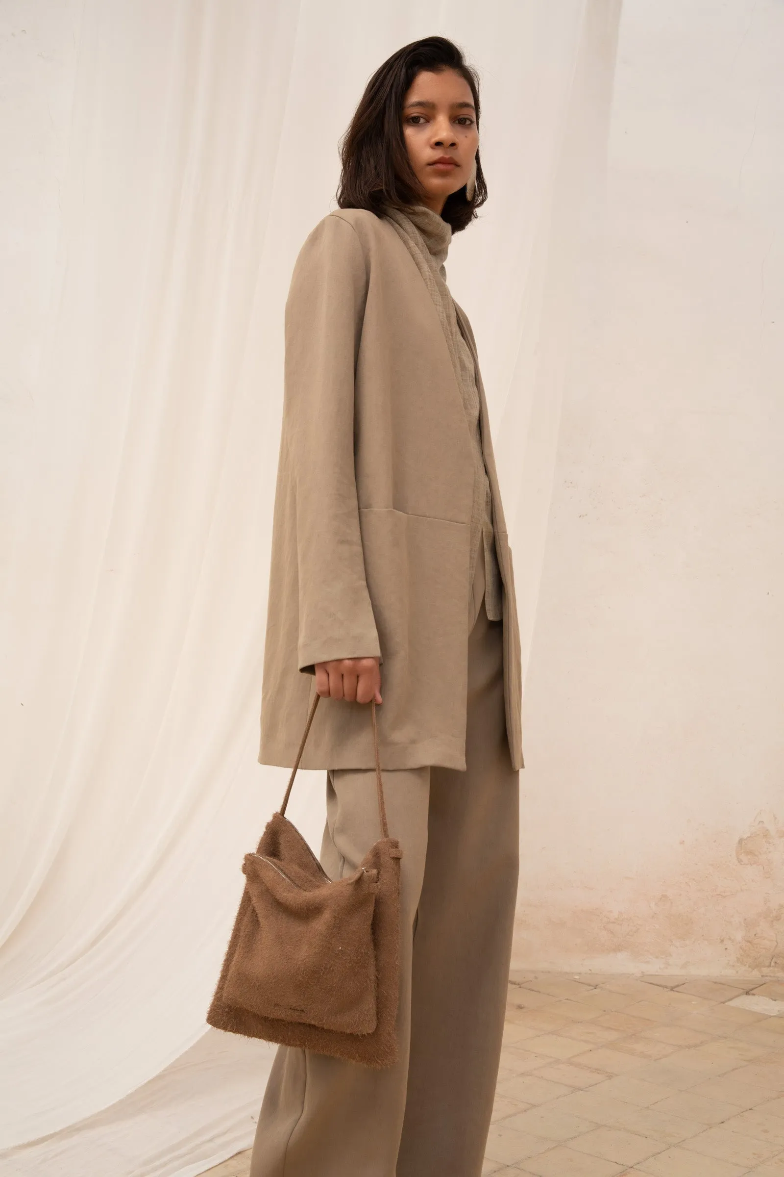 Mas, chaqueta en lino vison sold by Cortana product image thumbnail 5