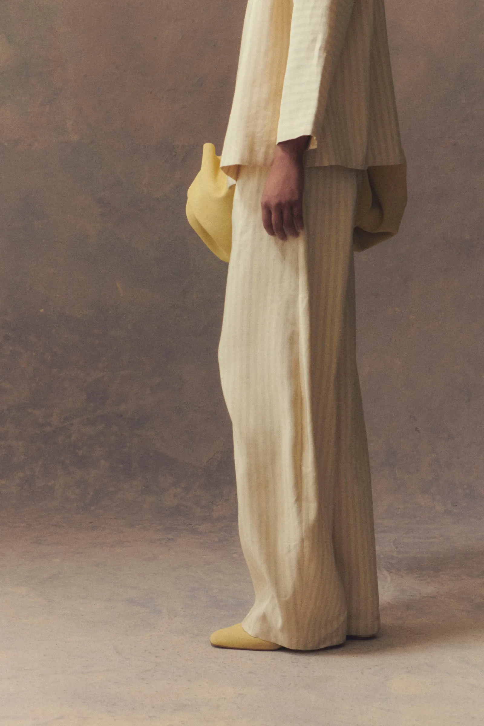 Ida, pantalón a rayas en lino y seda sold by Cortana product image thumbnail 3