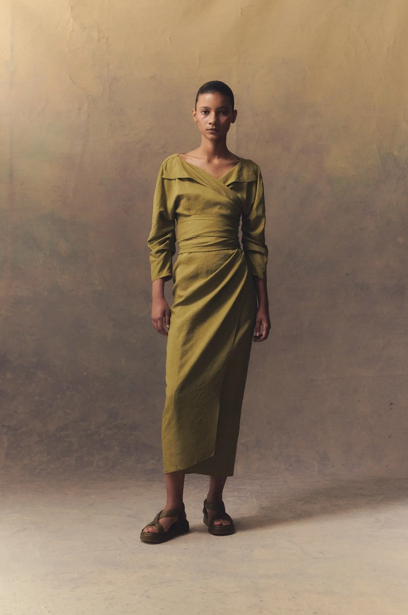 Suro, sandalia en cuero pistacho sold by Cortana product image thumbnail 5