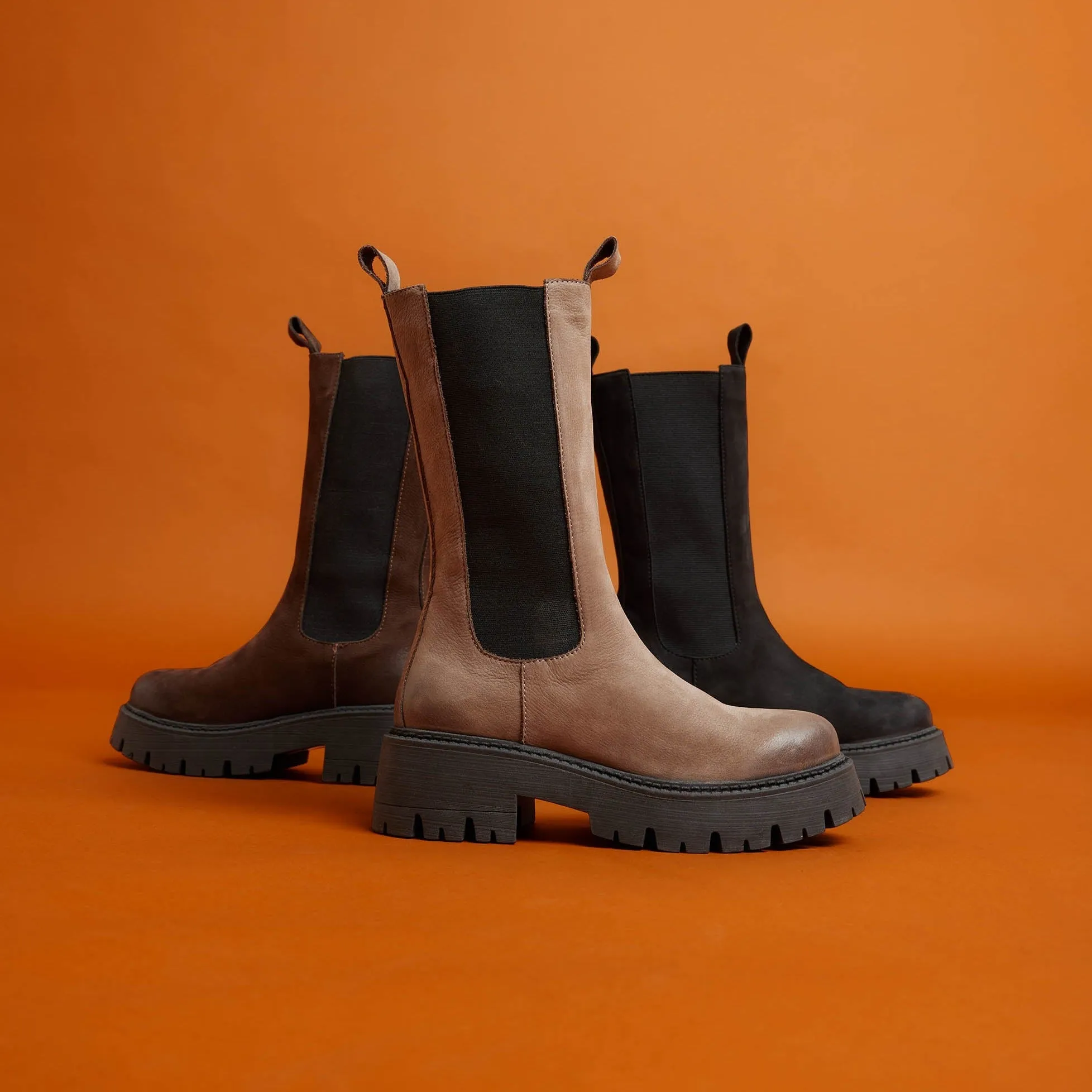 Dames Chelsea Boots 67.053 Taupe sold by Lazmani product image thumbnail 2