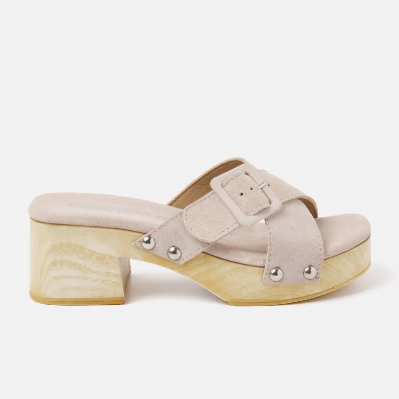 Dames Clogs 31.226 Nude sold by Lazmani