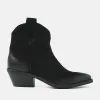 Gigi Dames Enkellaarsjes Suede Black sold by Lazmani