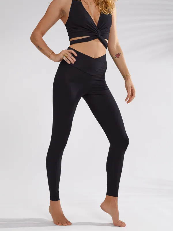 🎁 Venus Legging - Black Onyx (100% off) sold by The Royal Codes