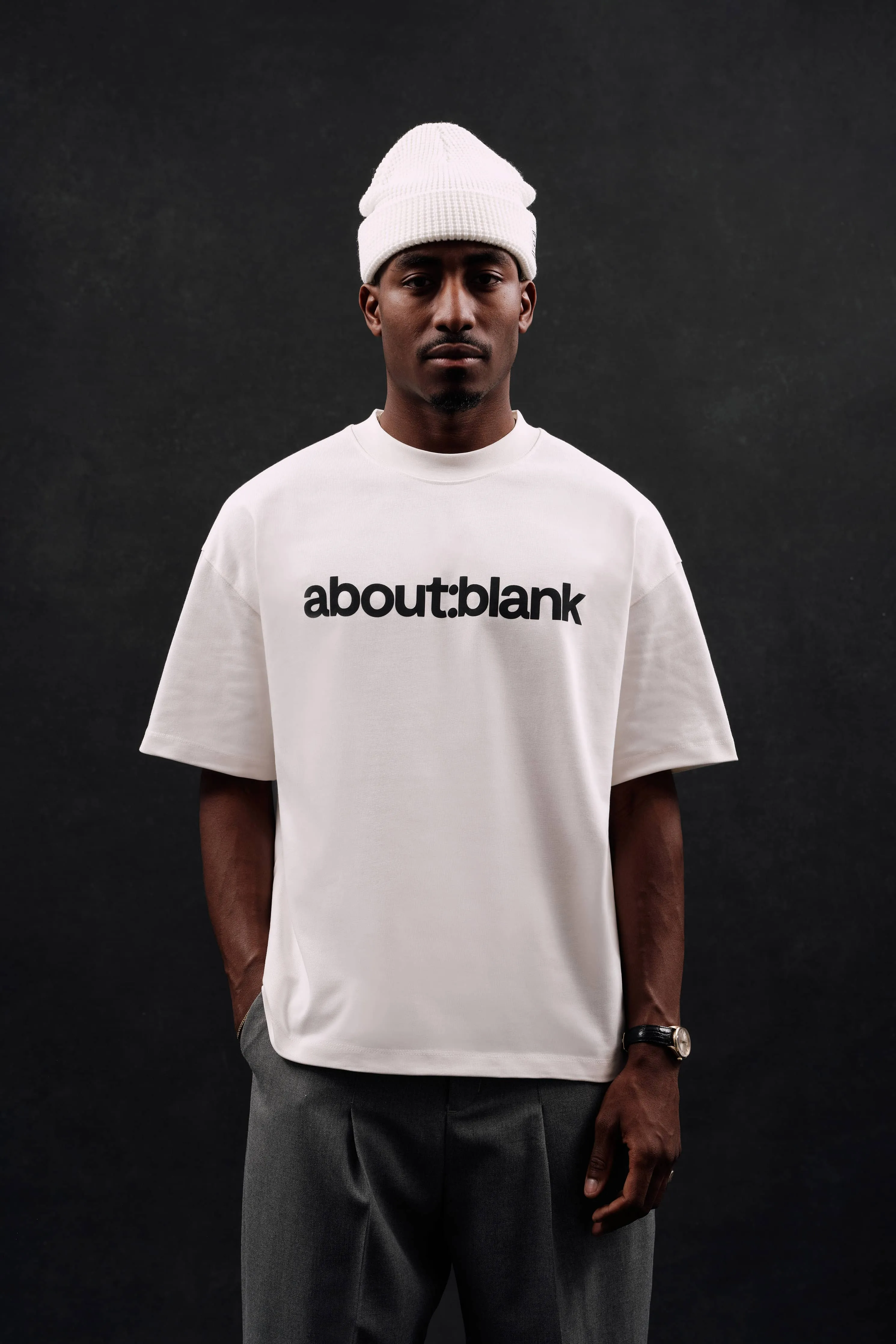 block mock neck t-shirt oat/black sold by about:blank product image thumbnail 3