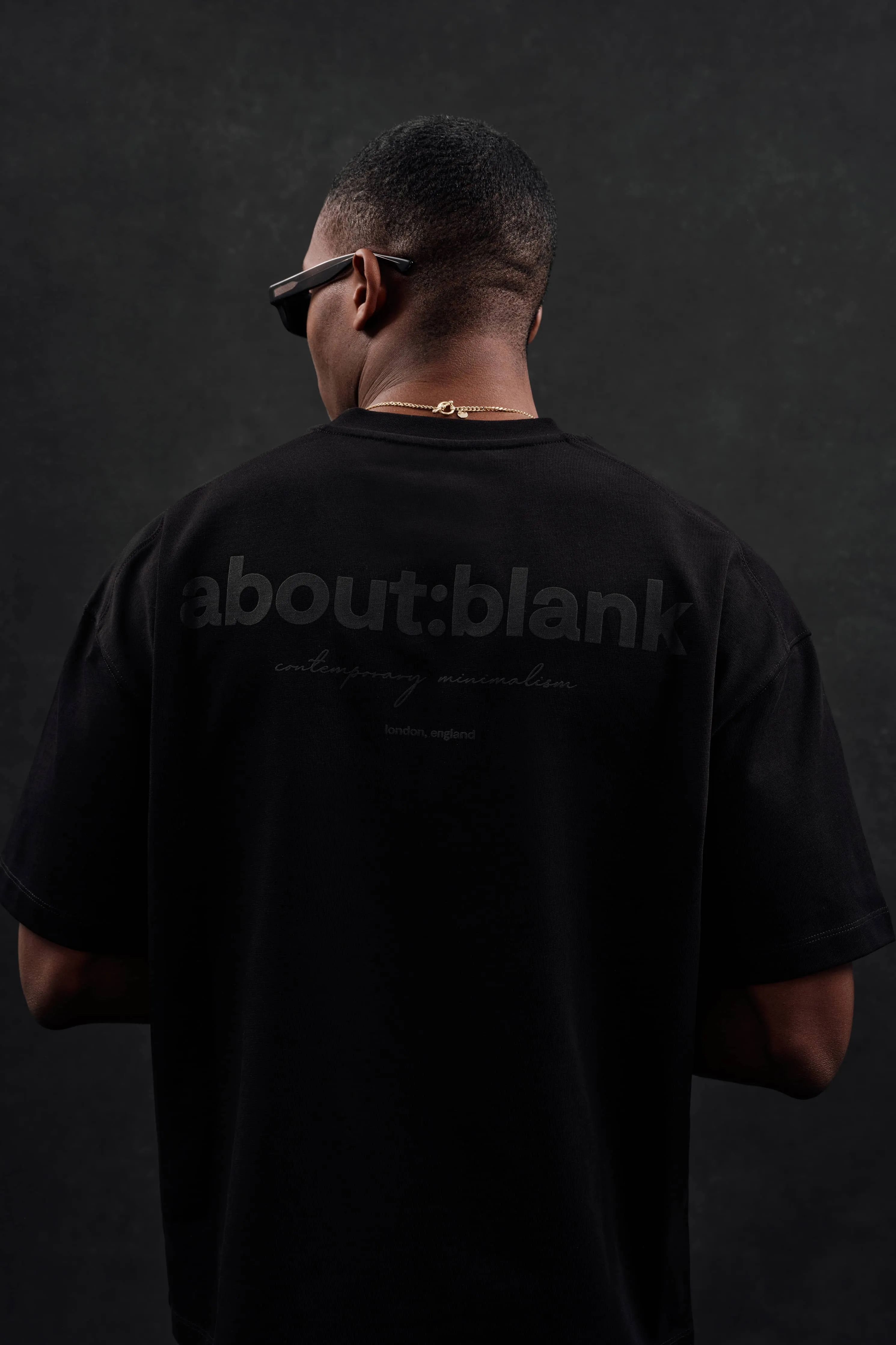 box t-shirt black/black sold by about:blank product image thumbnail 4