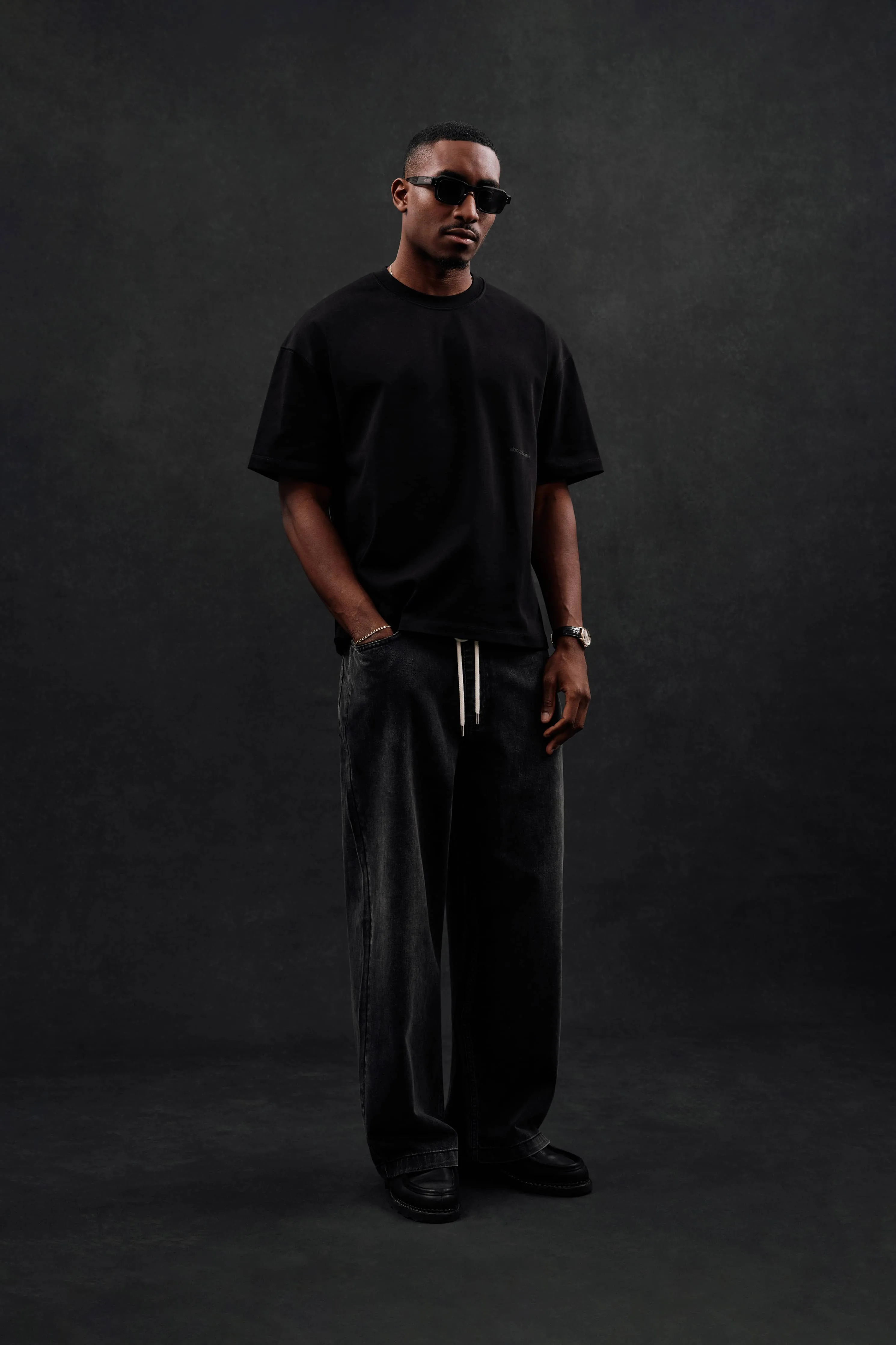 box t-shirt black/black sold by about:blank product image thumbnail 2