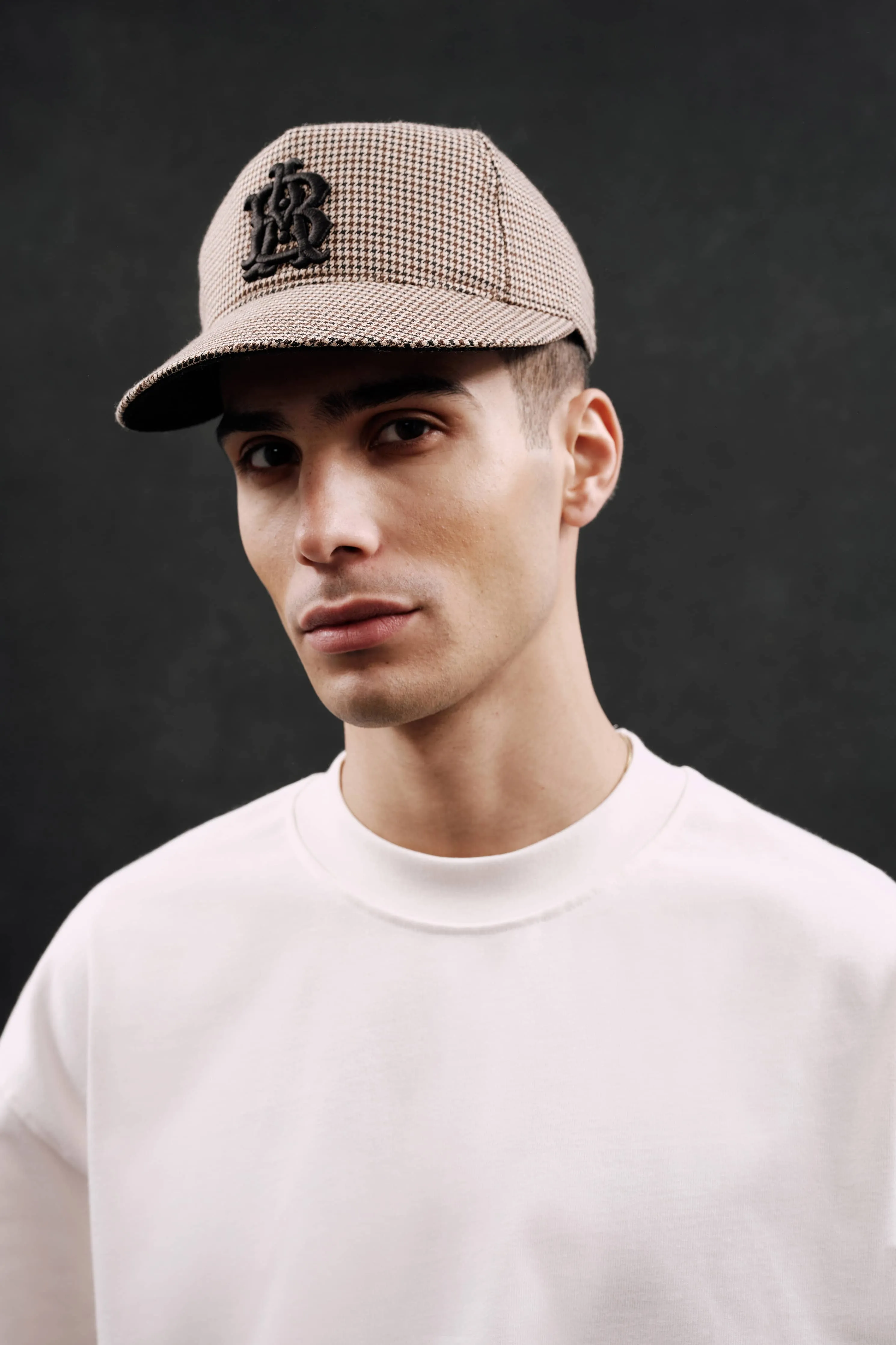 mock neck t-shirt oat/black sold by about:blank product image thumbnail 3