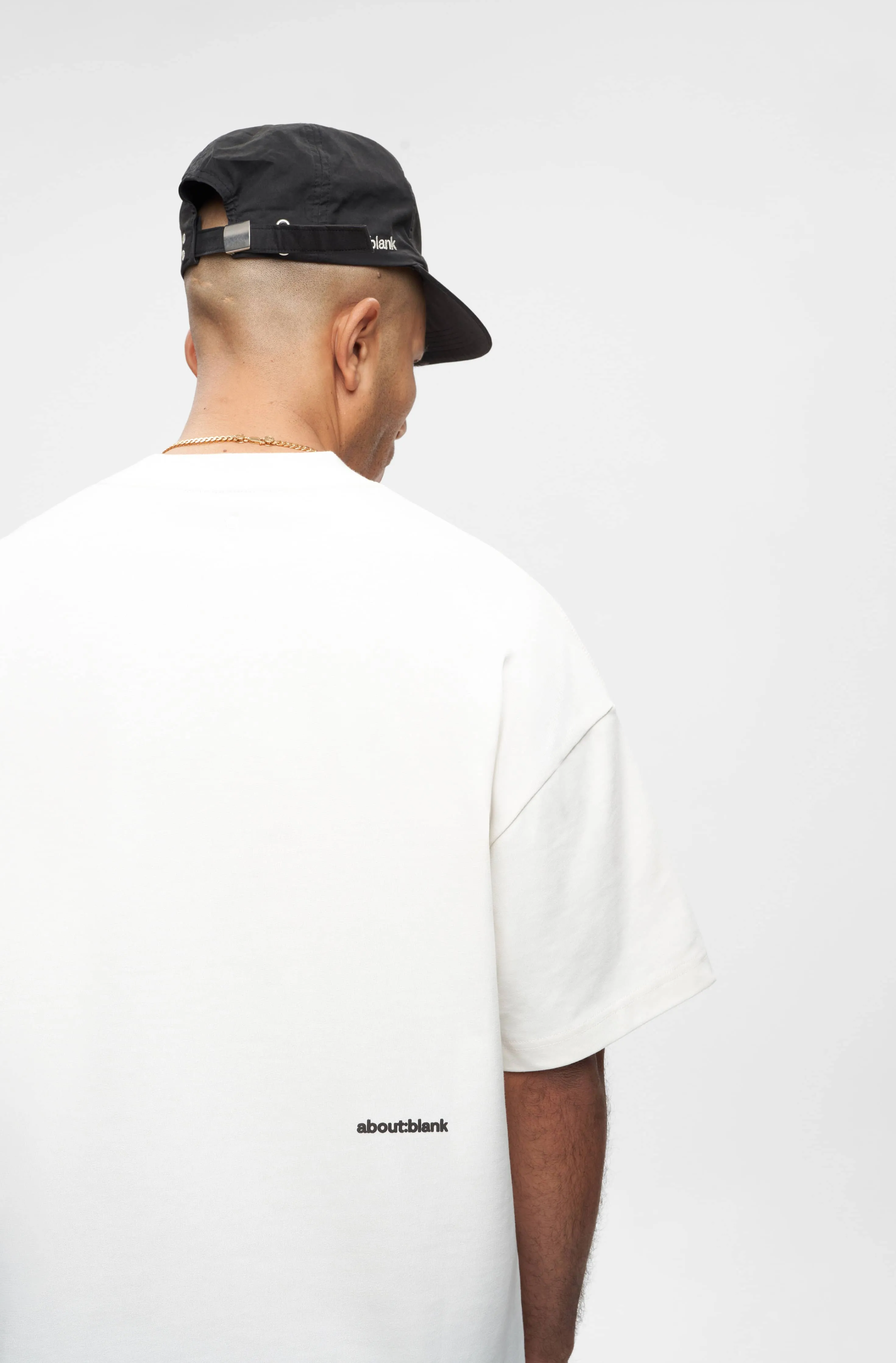 mock neck t-shirt oat/black sold by about:blank product image thumbnail 5