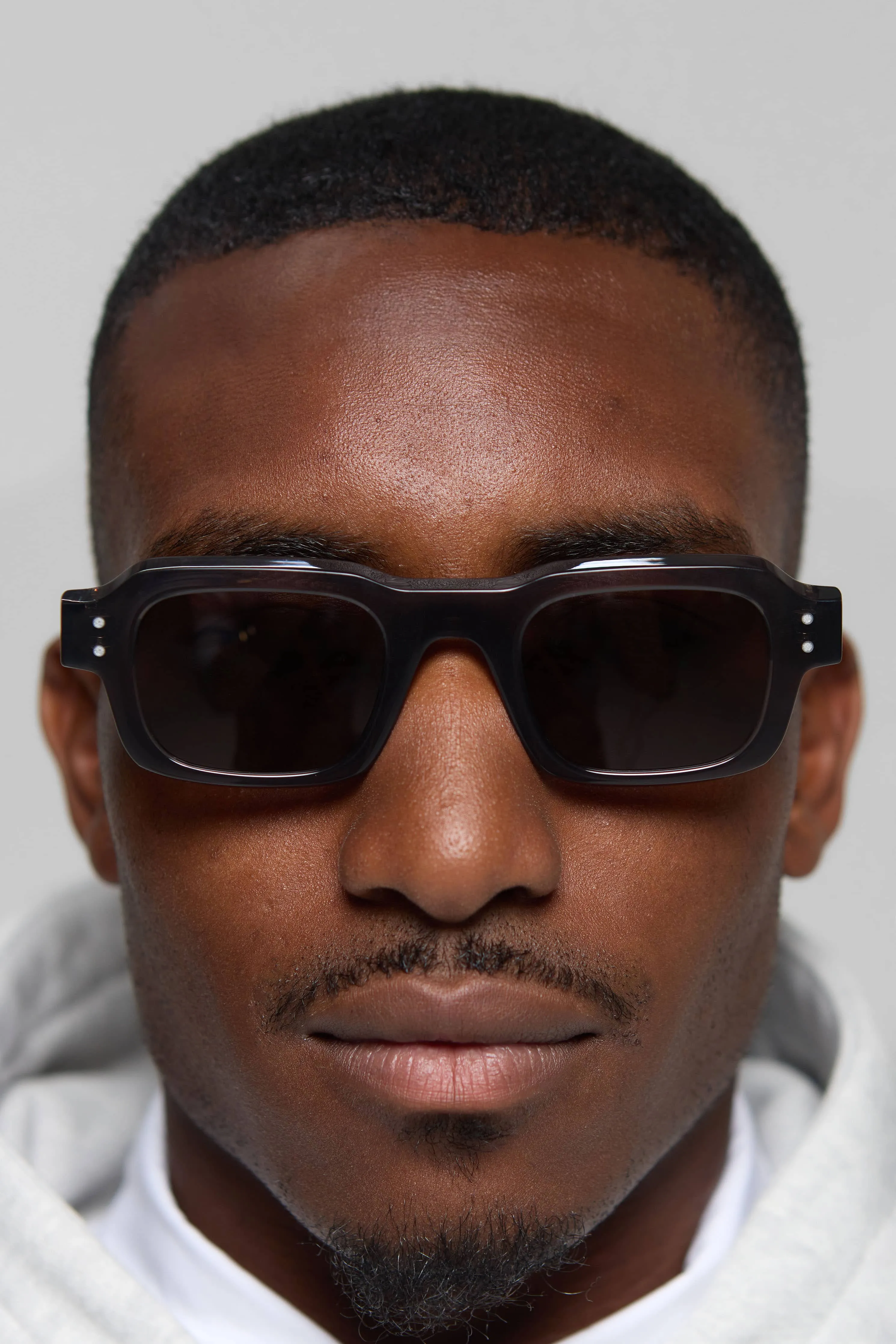 the bromley sunglasses black sold by about:blank product image thumbnail 2