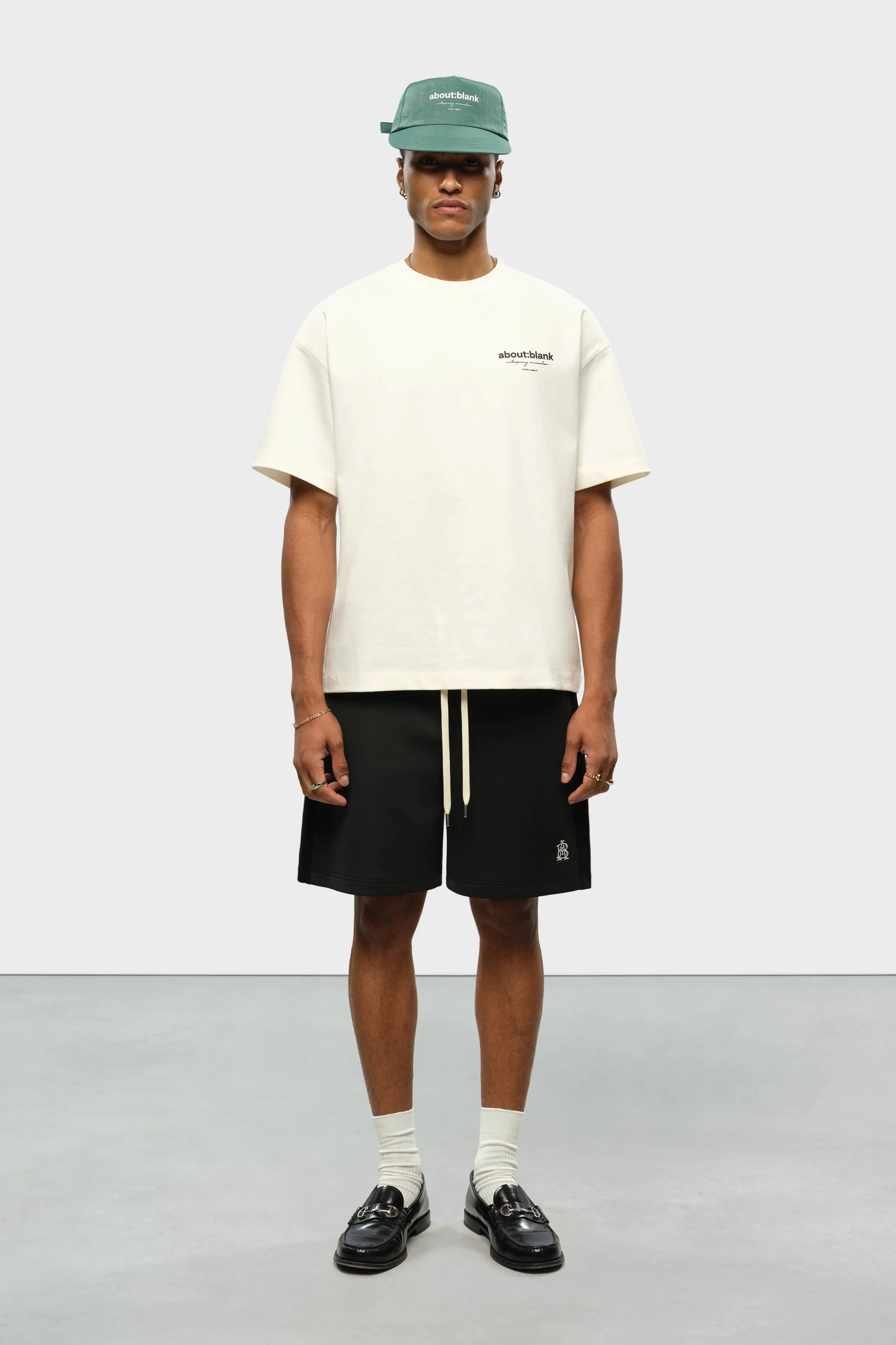 reverse t-shirt oat/black sold by about:blank product image thumbnail 2