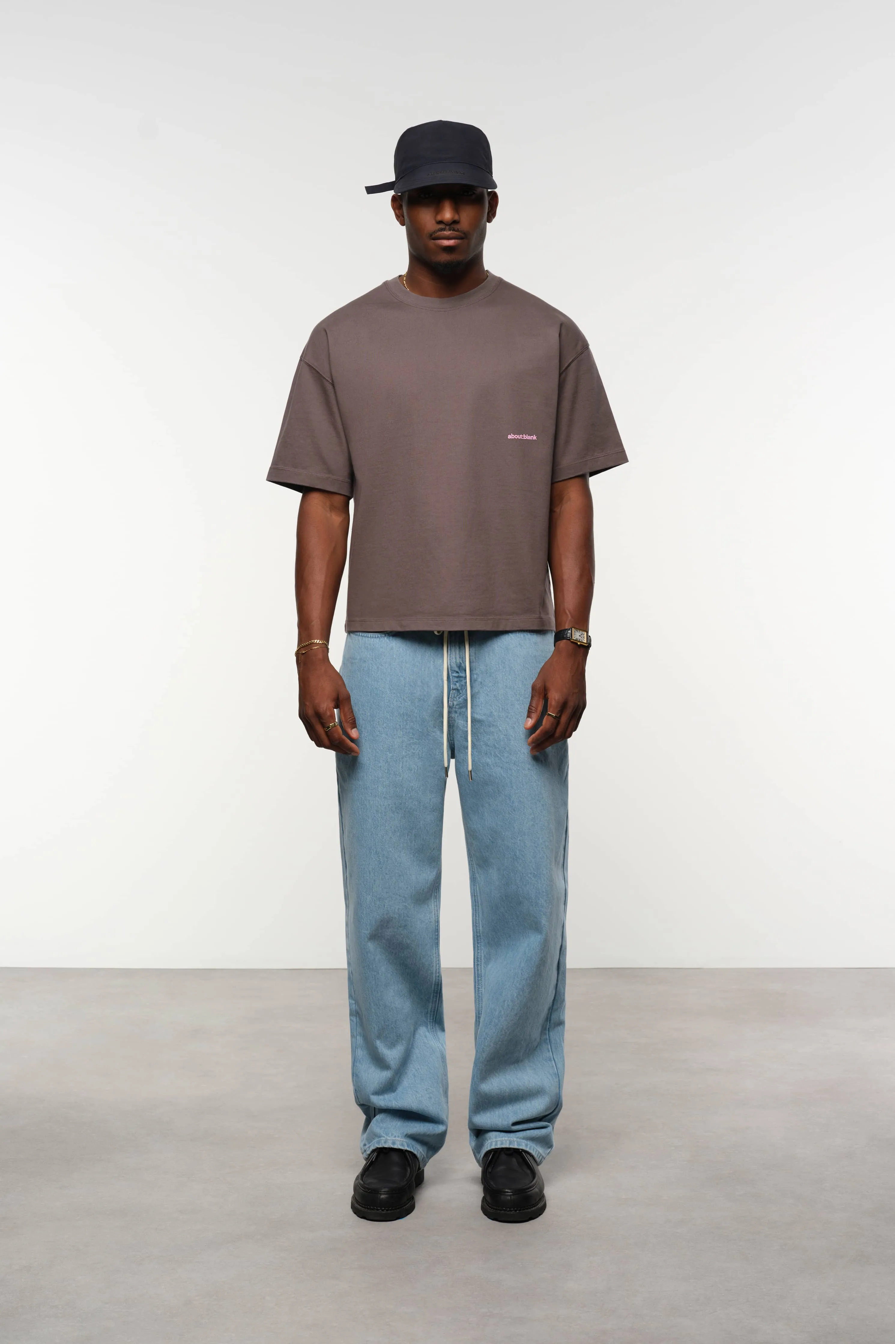 box t-shirt charcoal/pink sold by about:blank product image thumbnail 2