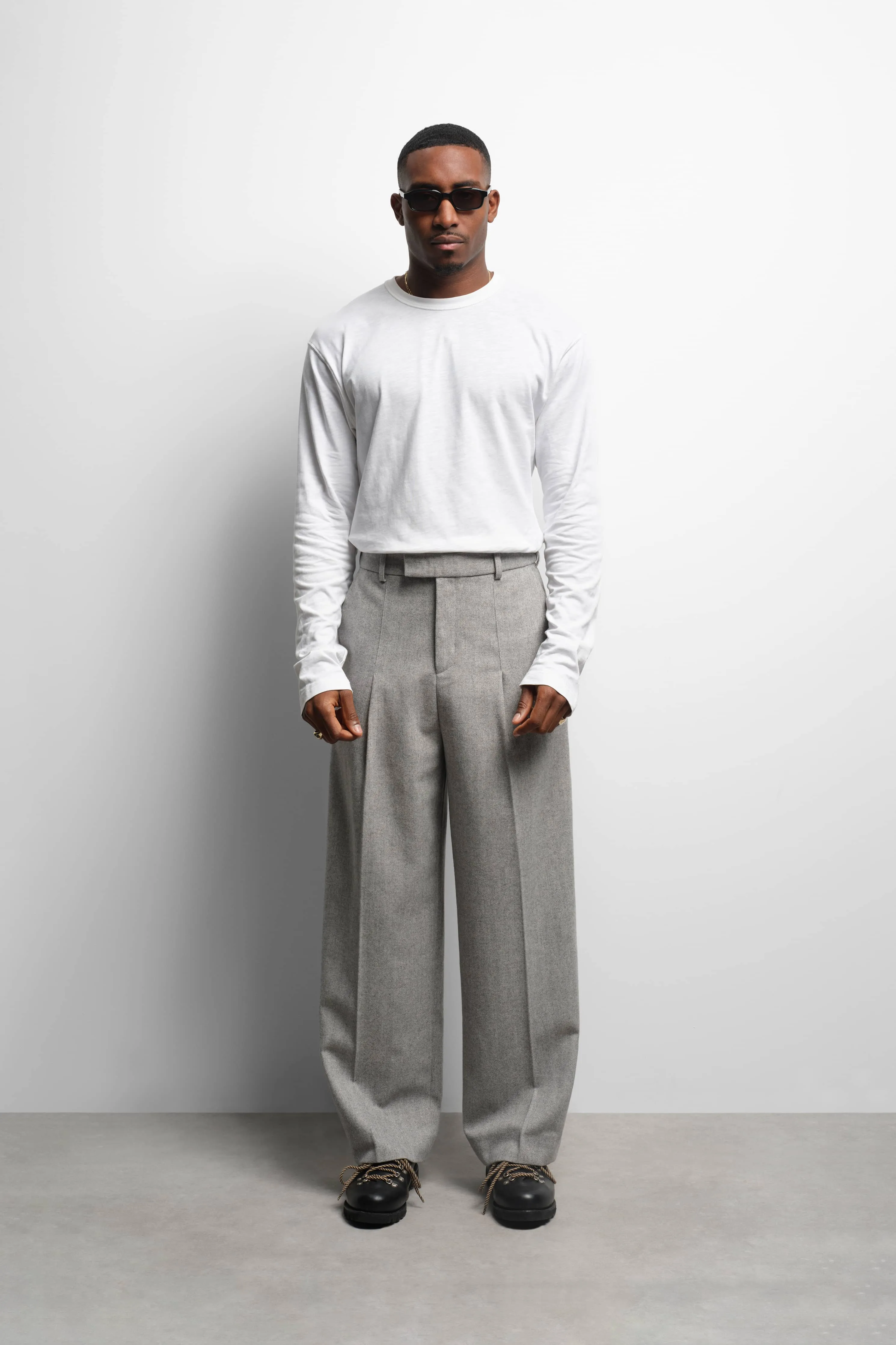 tailored wide leg trouser grey herringbone sold by about:blank product image thumbnail 2