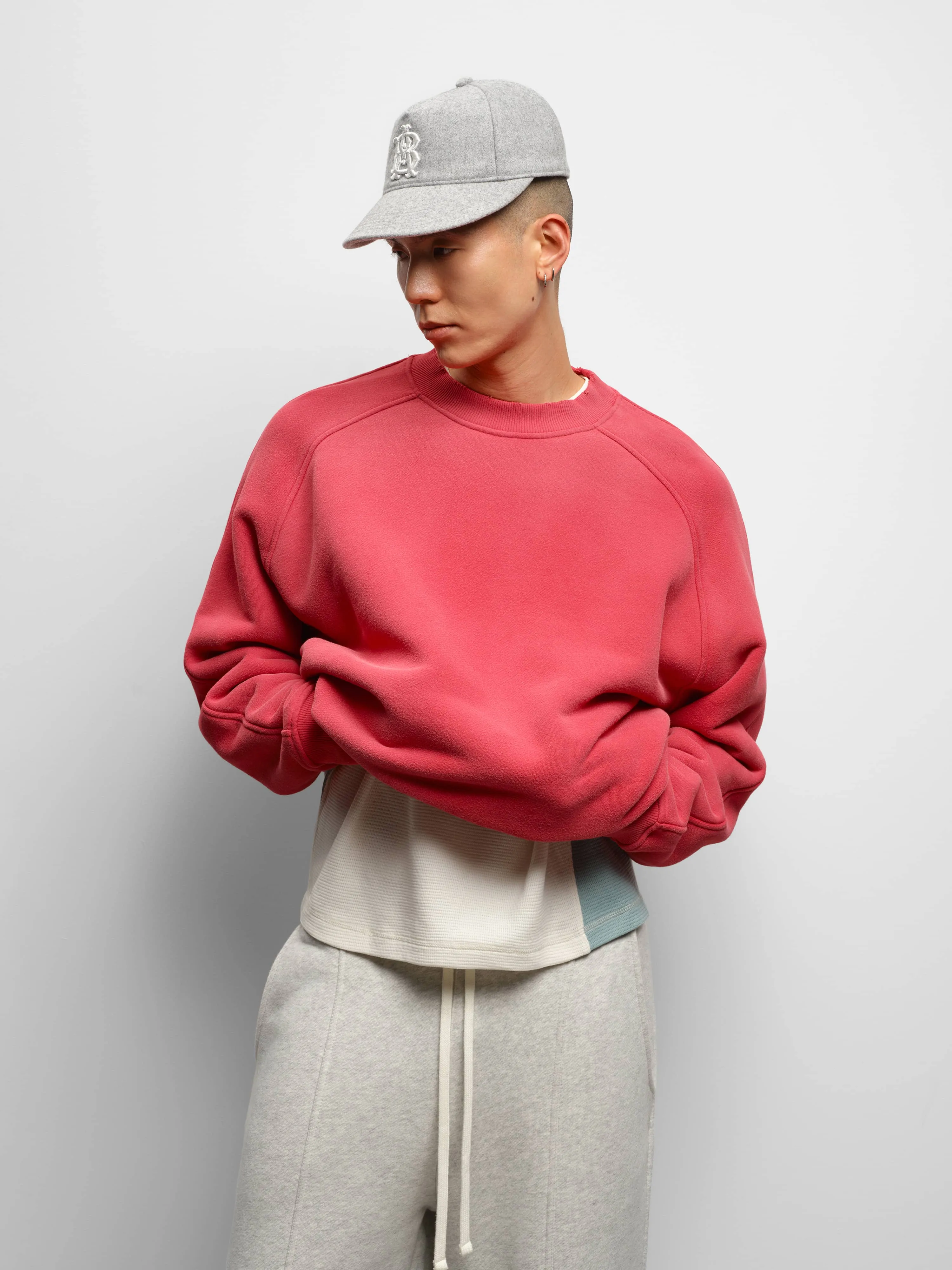 washed raglan sweat red sold by about:blank product image thumbnail 5