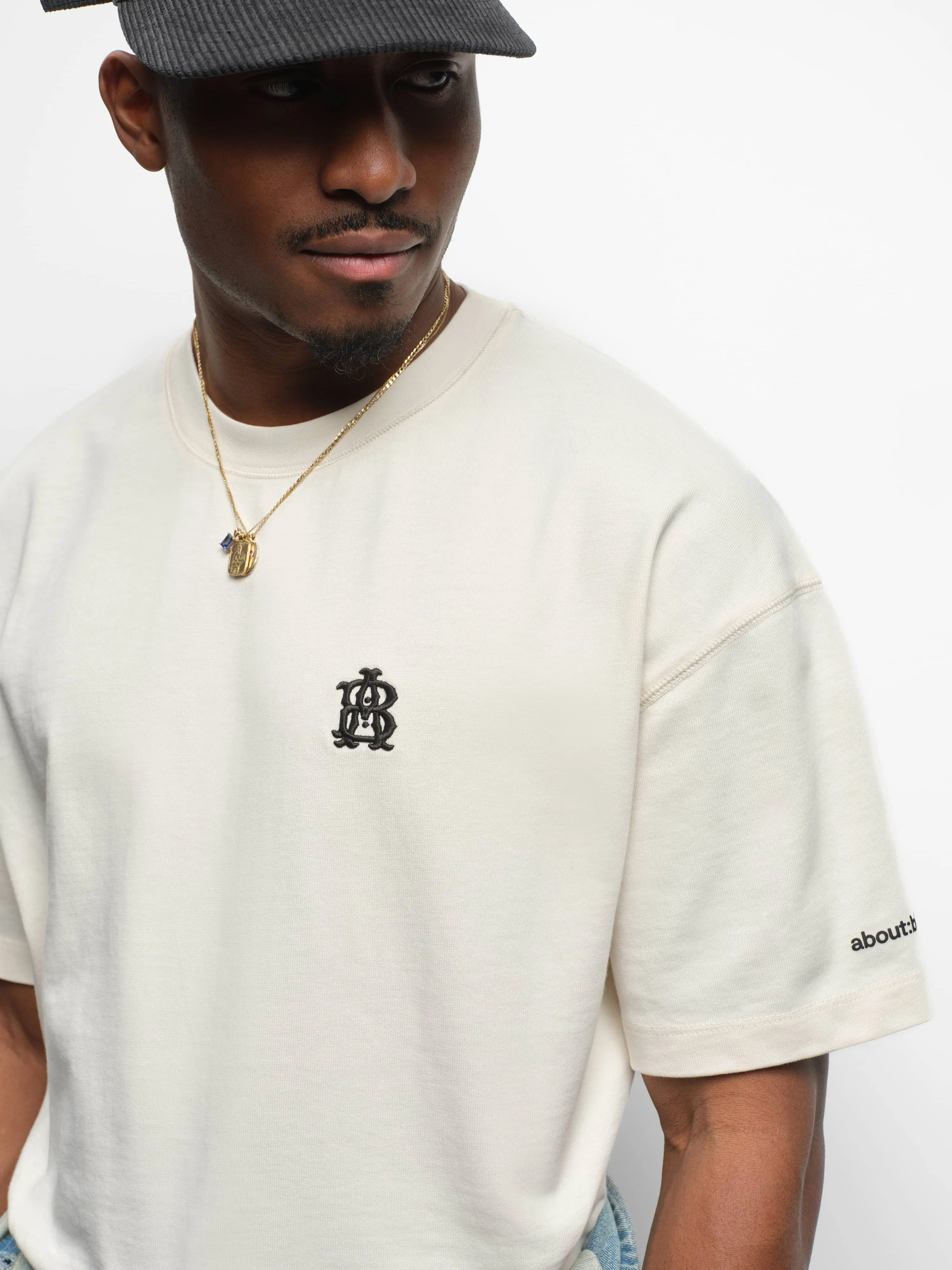 classic t-shirt oat/black sold by about:blank product image thumbnail 4