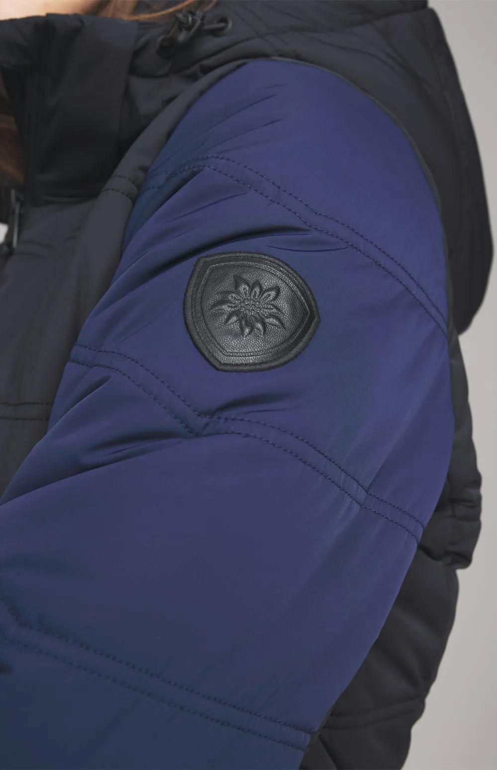 Camille Puffer Jacket | Navy - Preloved sold by Alp N Rock product image thumbnail 3