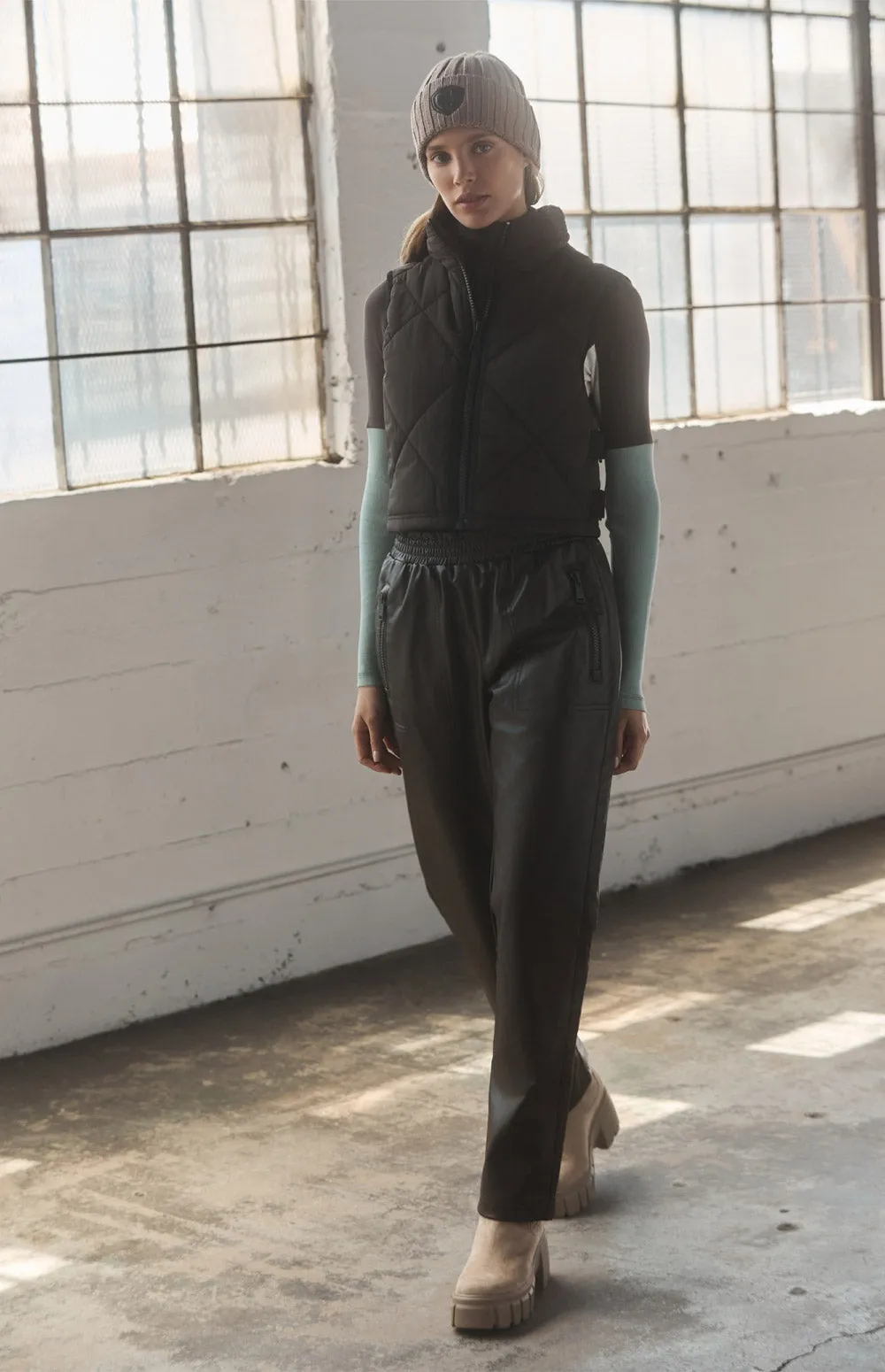 La Vitesse II Cropped Vest | Coffee sold by Alp N Rock product image thumbnail 2