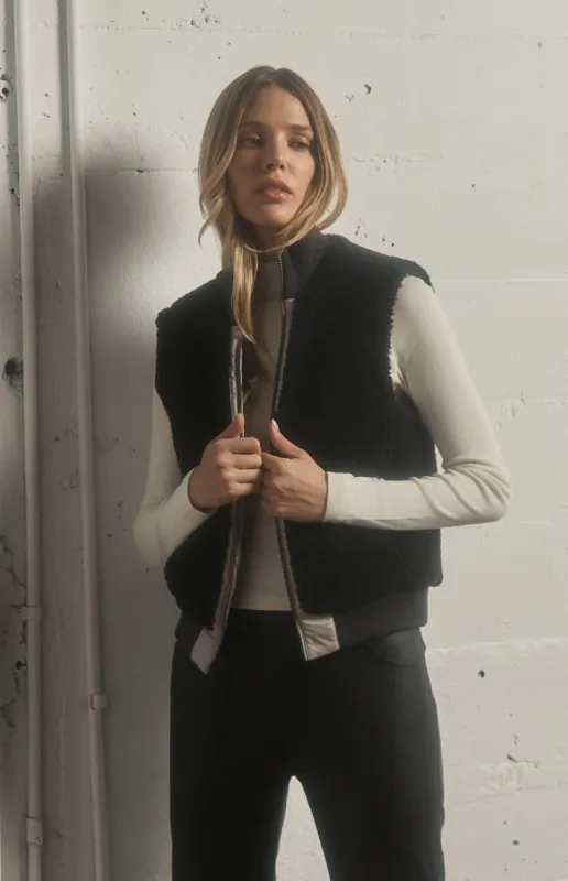 Atlas Quilted Reversible Vest | Coffee sold by Alp N Rock