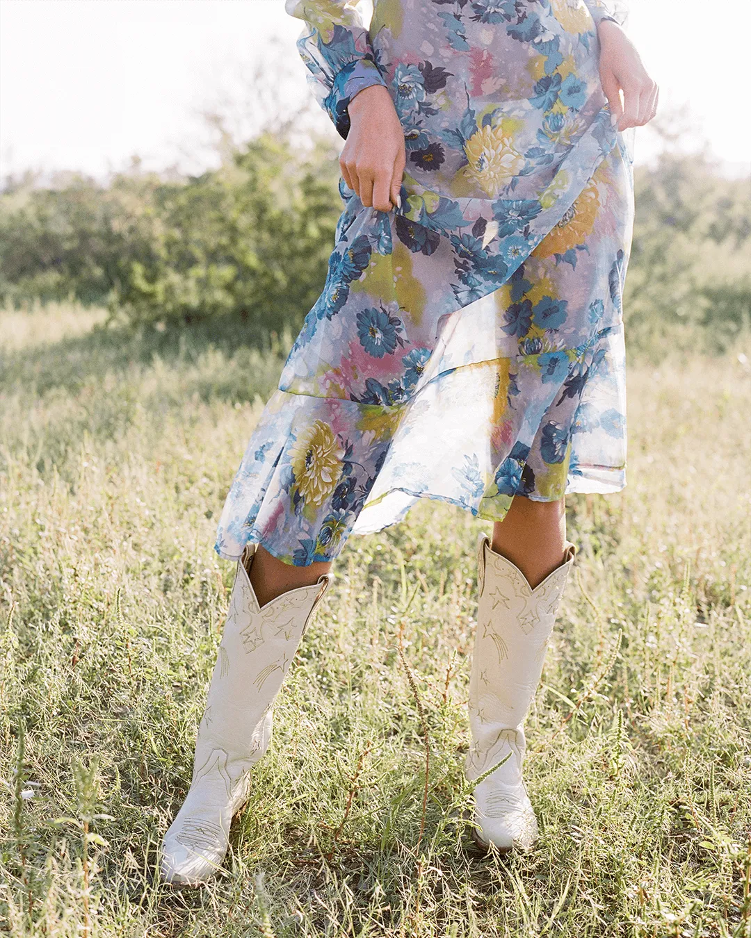 Margretta Crème sold by Miron Crosby product image thumbnail 2