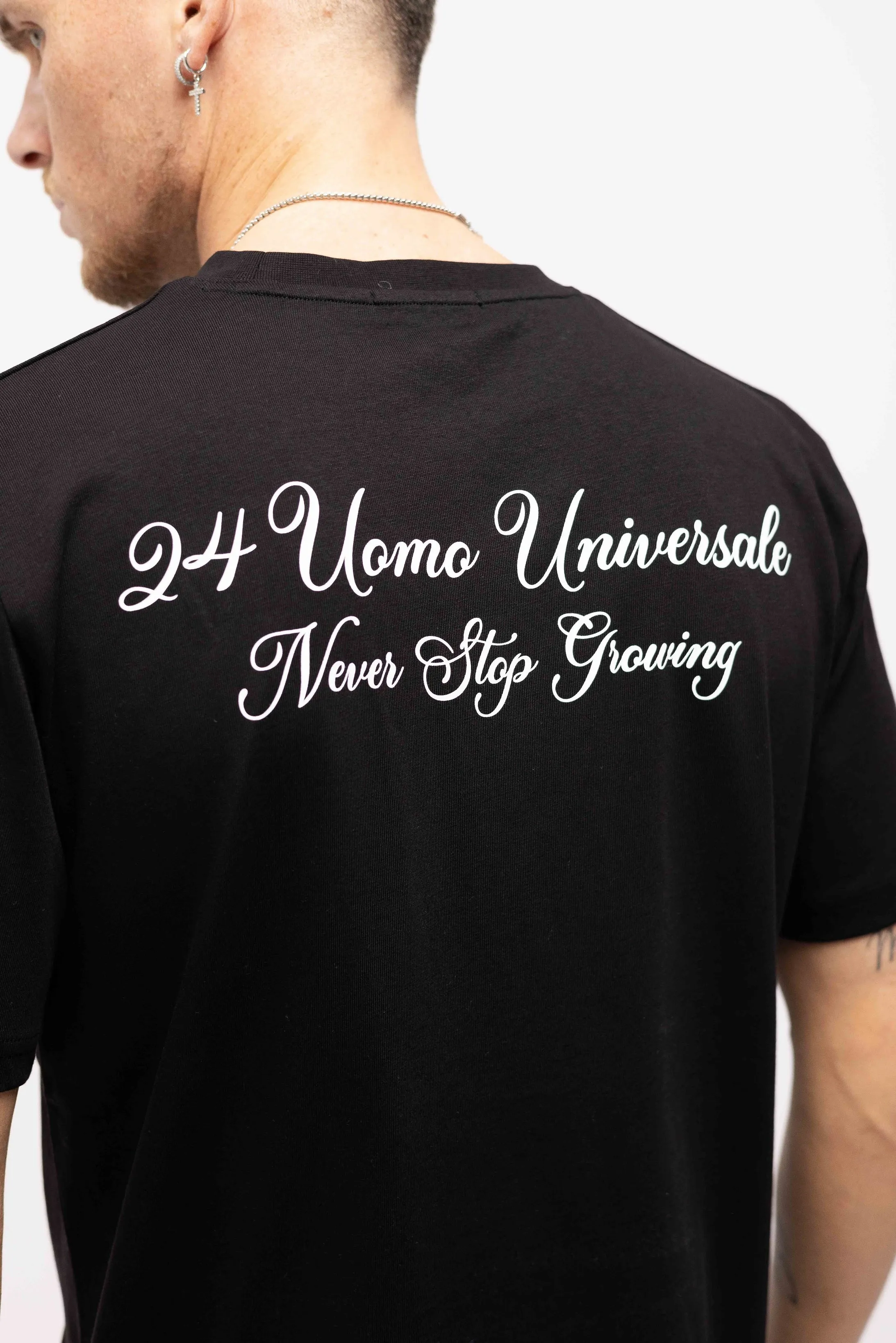 Universale 2.0 T-shirt Zwart sold by 24 Uomo product image thumbnail 5