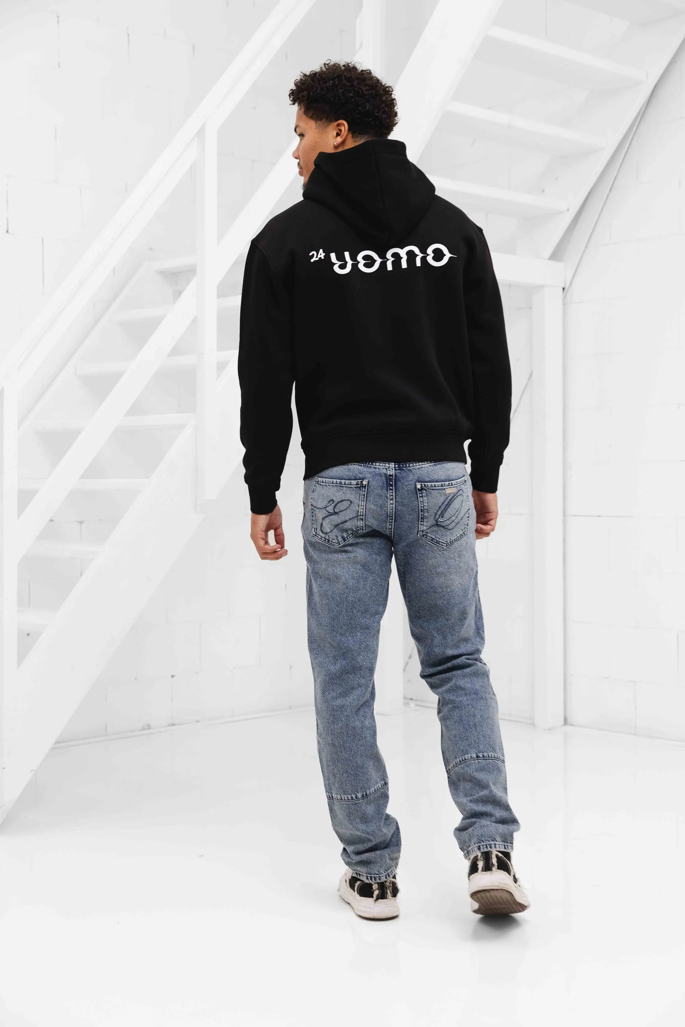 Mirror Hoodie Zwart sold by 24 Uomo product image thumbnail 3